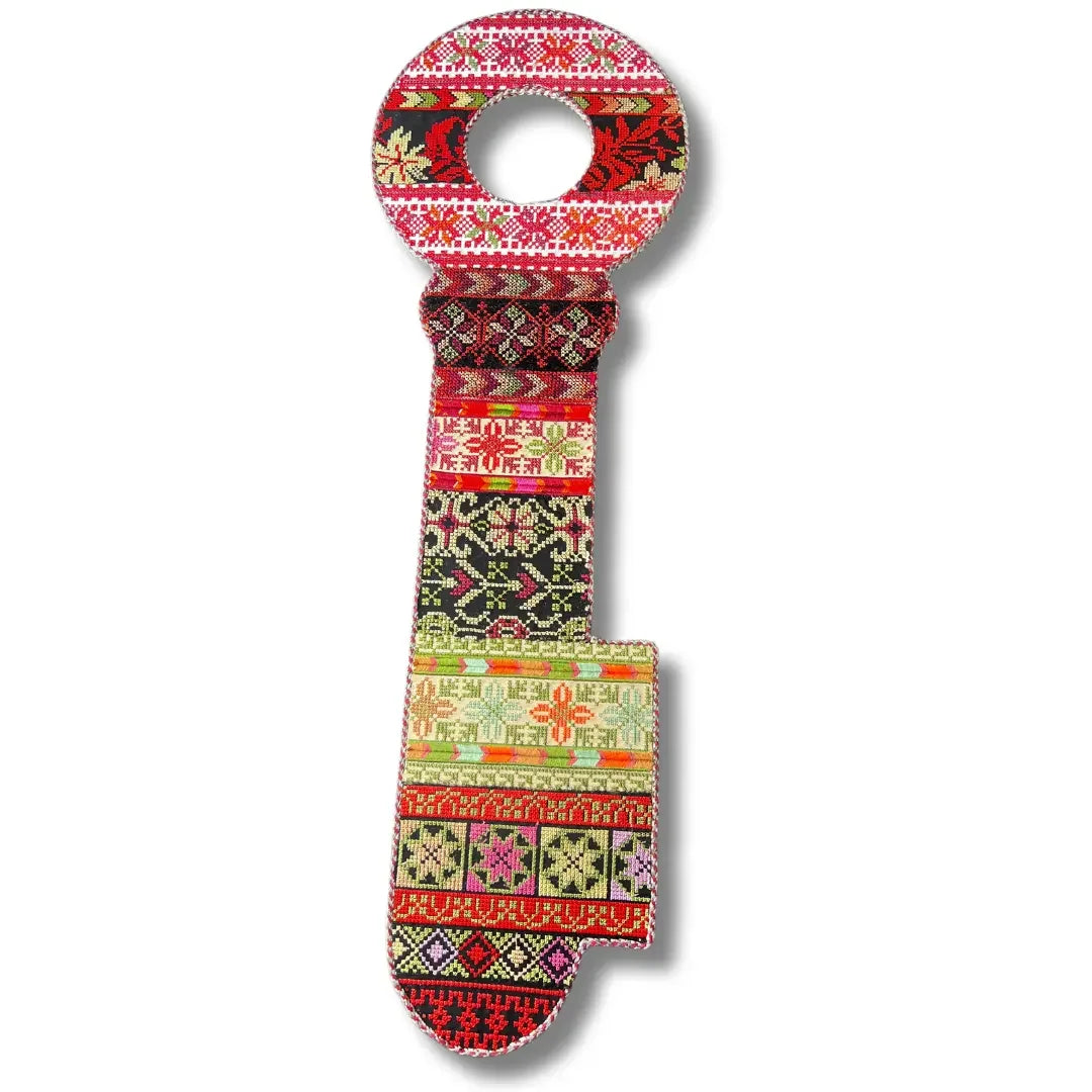 Key-Shaped Tatreez Home Decor - High-Quality Craftsmanship Palestinian Elegance