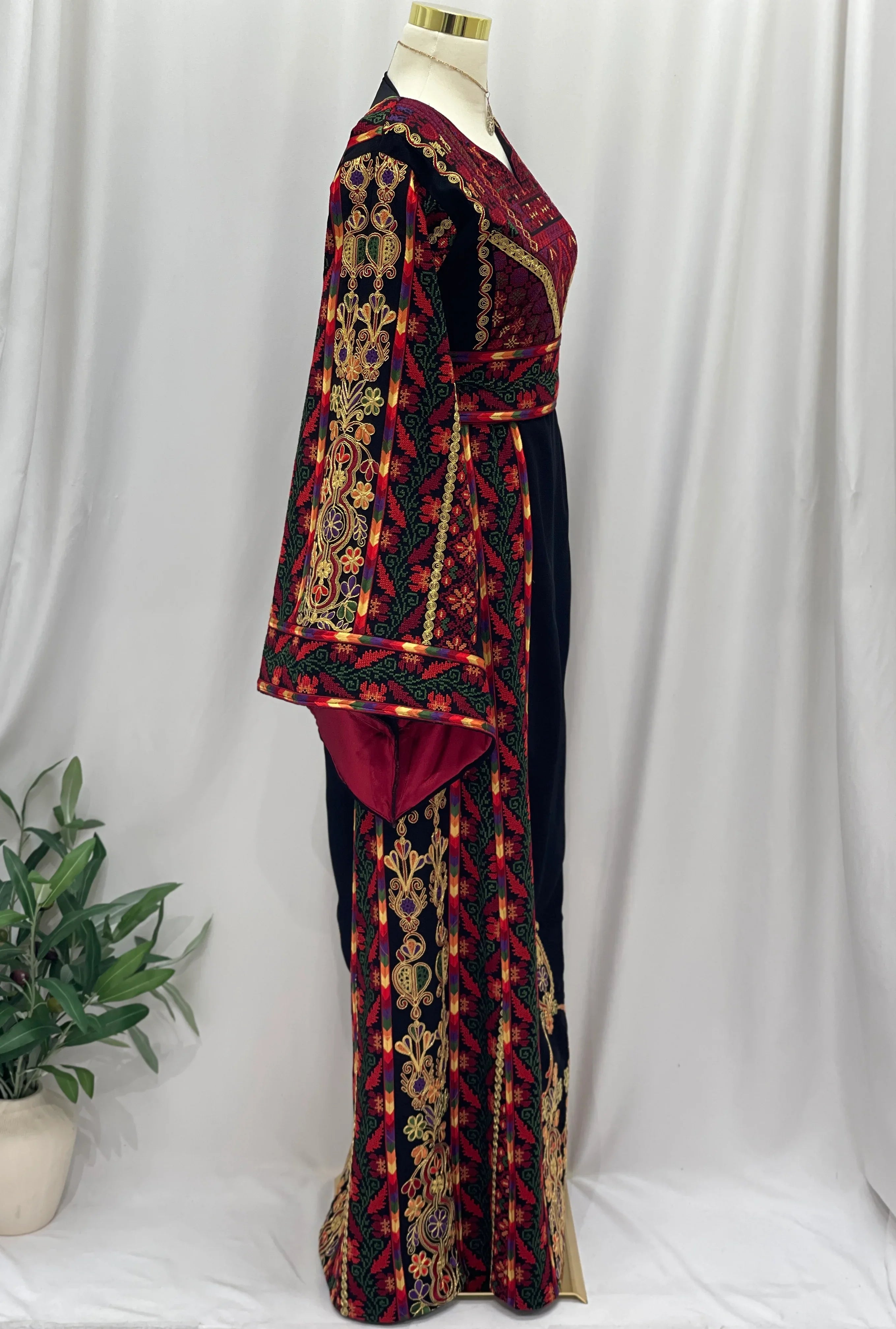 Al Quds Heritage Embroidered Thobe