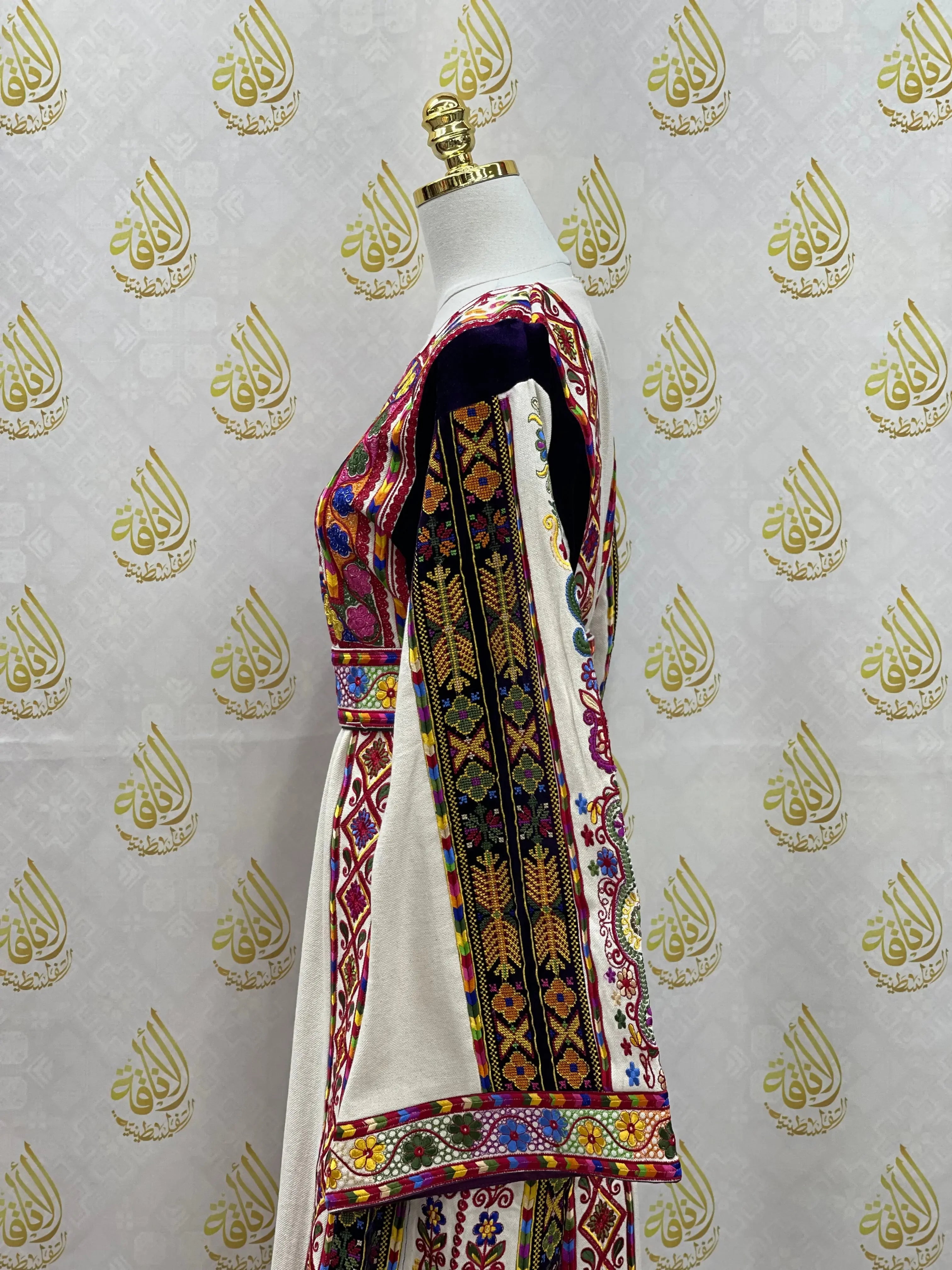 Embroidery Etamin Thoub: Ultimate Luxury and Sophistication Palestinian Elegance