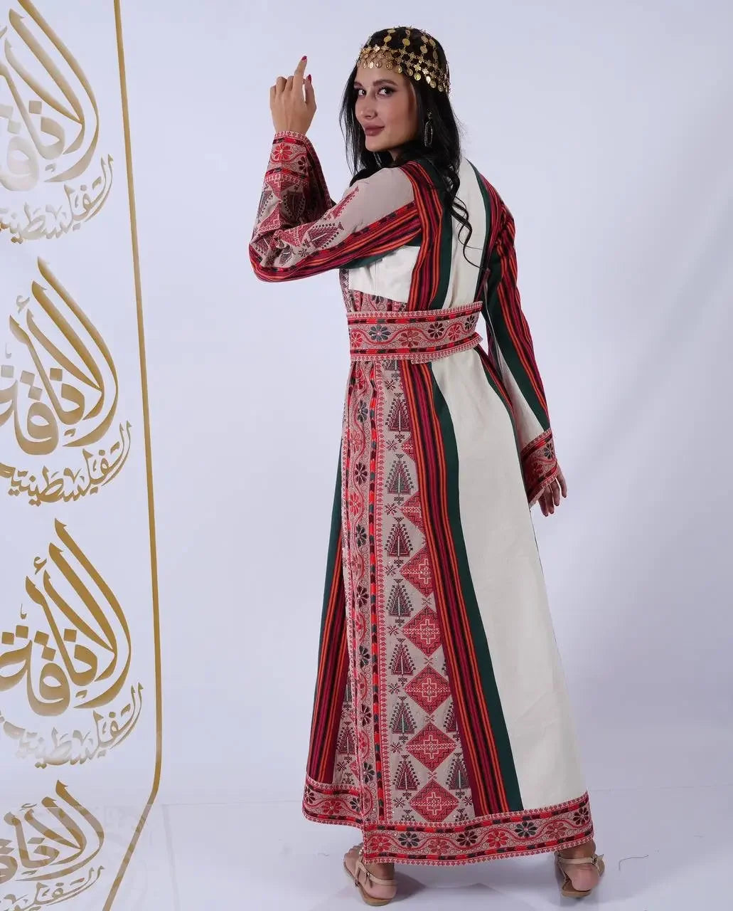 Trendy Majdlawi Thoub: Tradition Meets Modern Style Palestinian Elegance