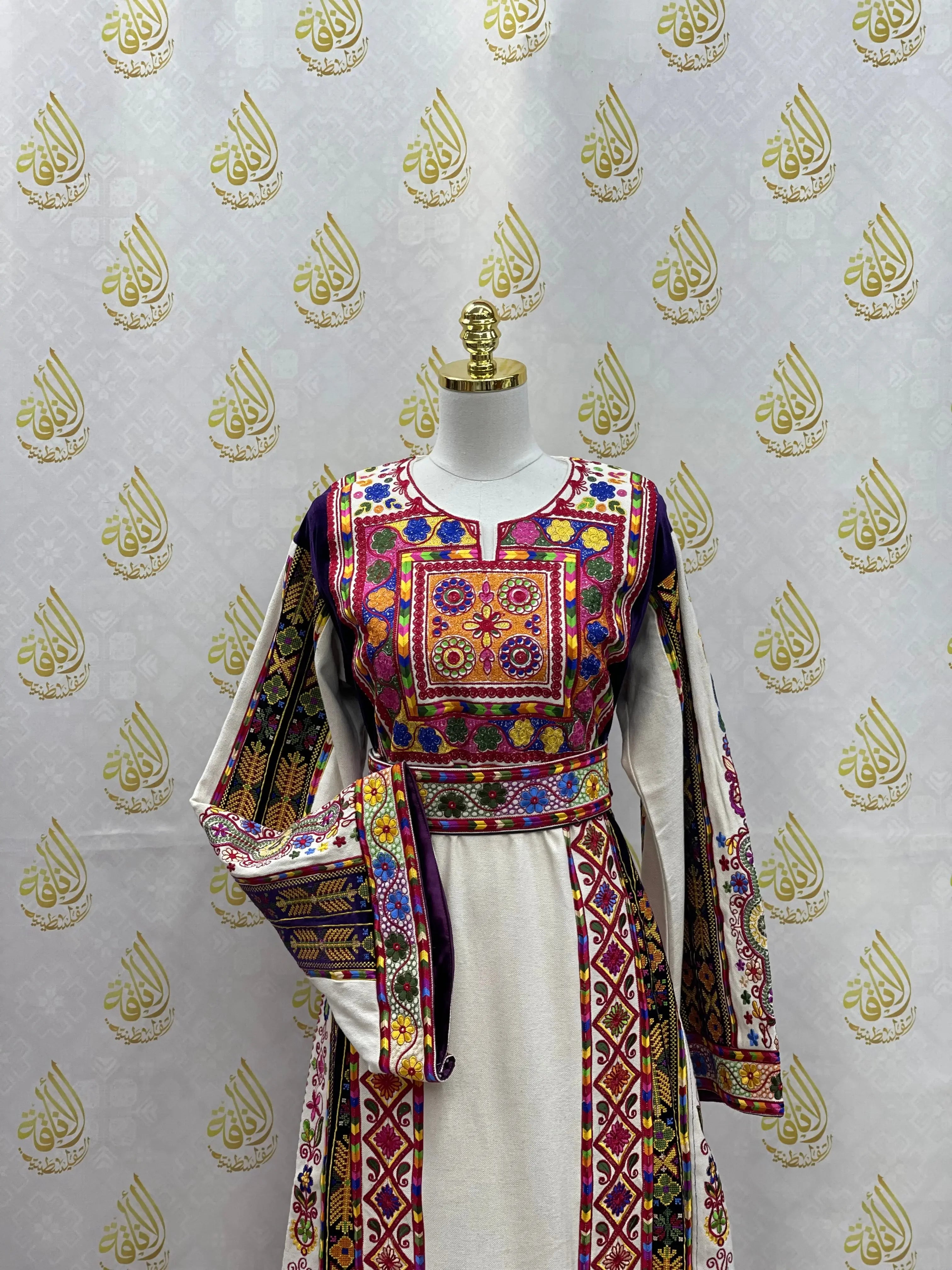 Embroidery Etamin Thoub: Ultimate Luxury and Sophistication Palestinian Elegance