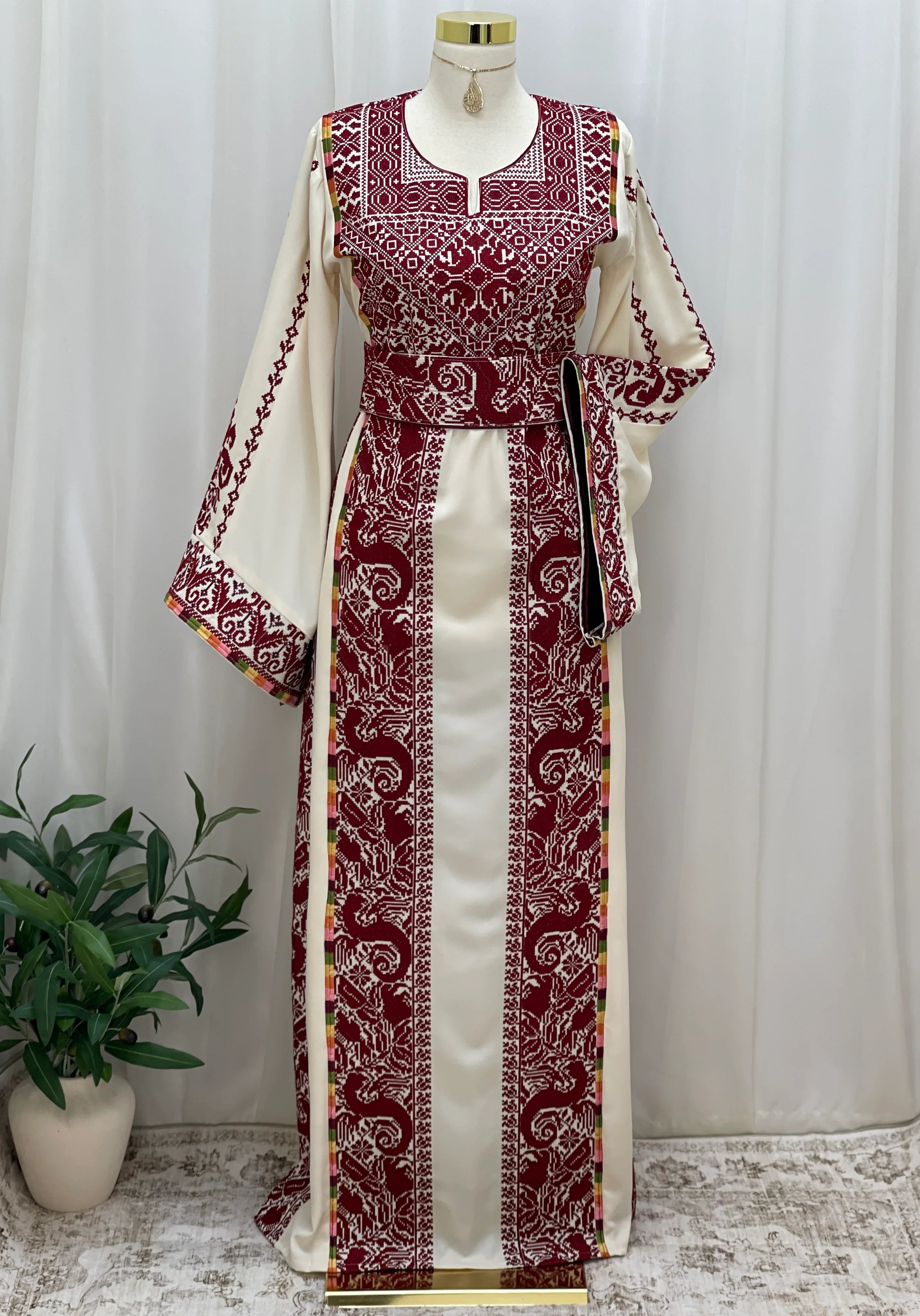 Dragon Heritage Embroidered Thobe