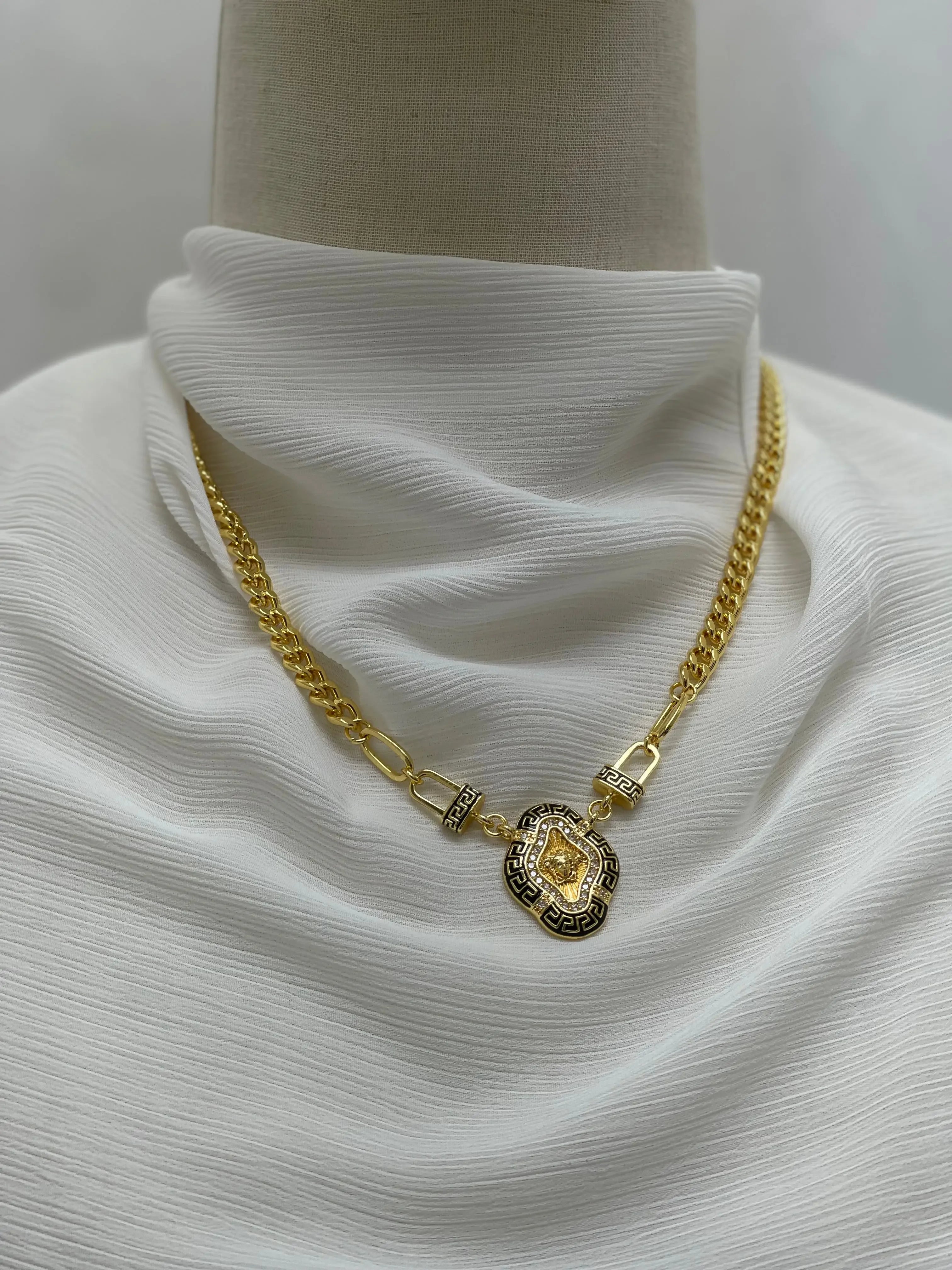Timeless Elegance: Unique Gold Plated Necklace Palestinian Elegance