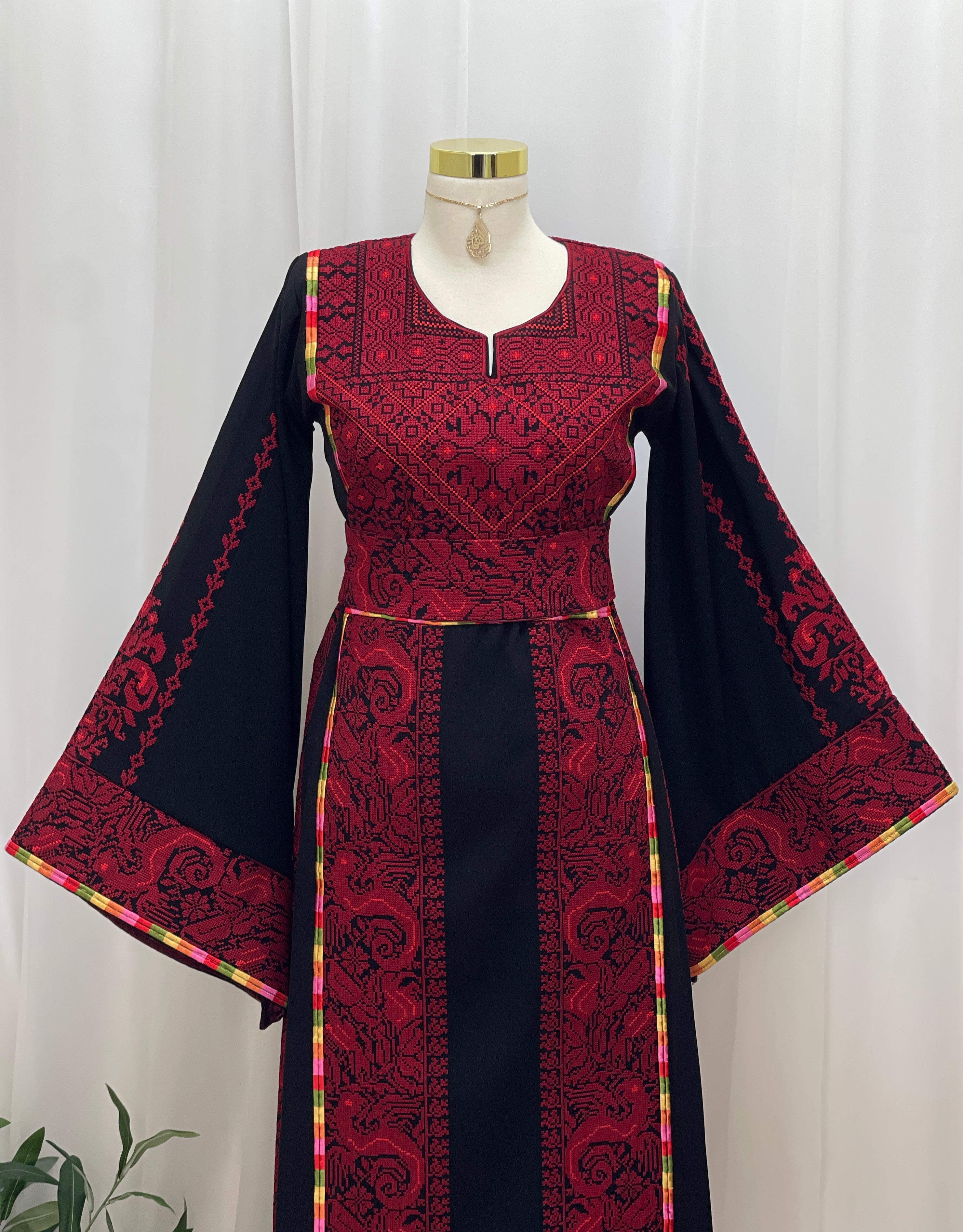 Dragon Heritage Embroidered Thobe