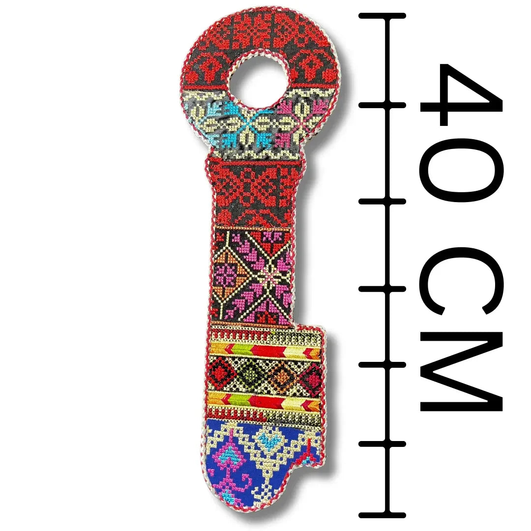 High-Quality Key-Shaped Home Decor with Tatreez Design – Authentic Cultural Artistry Palestinian Elegance