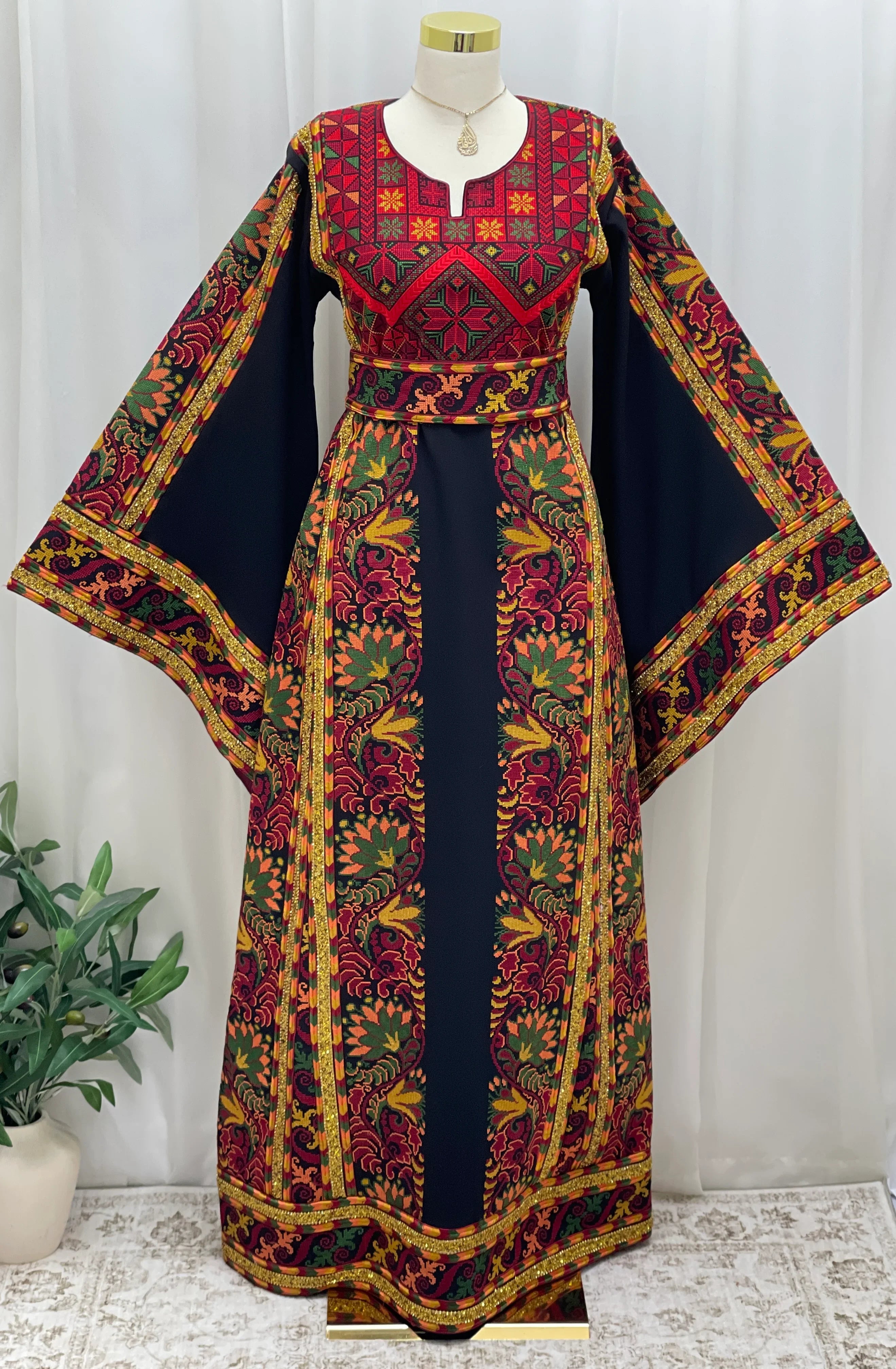 Sultanah Noir Couture Thobe-elegant couture piece designed