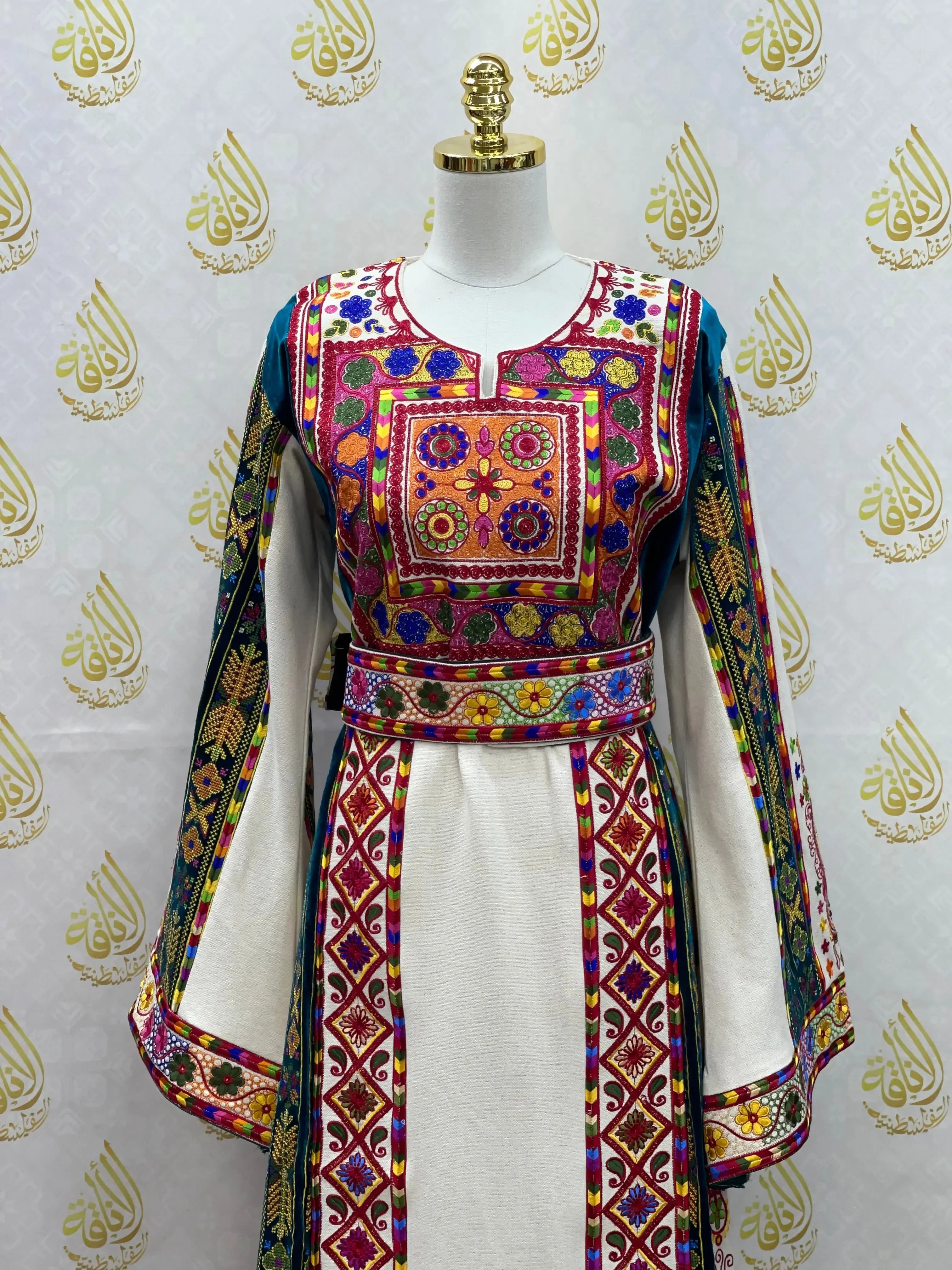 Embroidery Etamin Thoub: Ultimate Luxury and Sophistication Palestinian Elegance