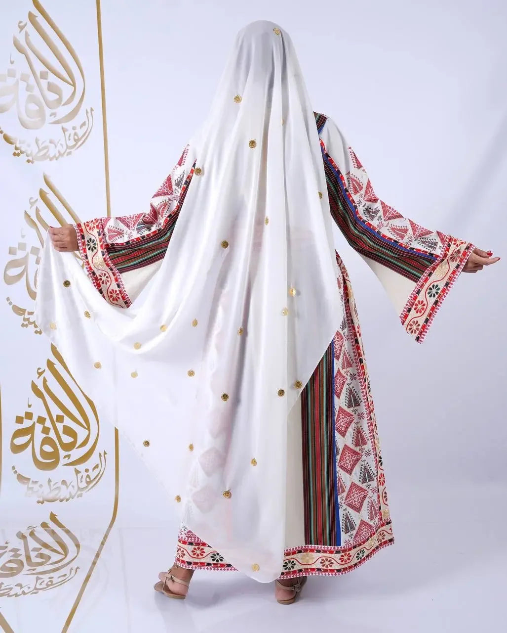 Trendy Majdlawi Thoub: Tradition Meets Modern Style Palestinian Elegance