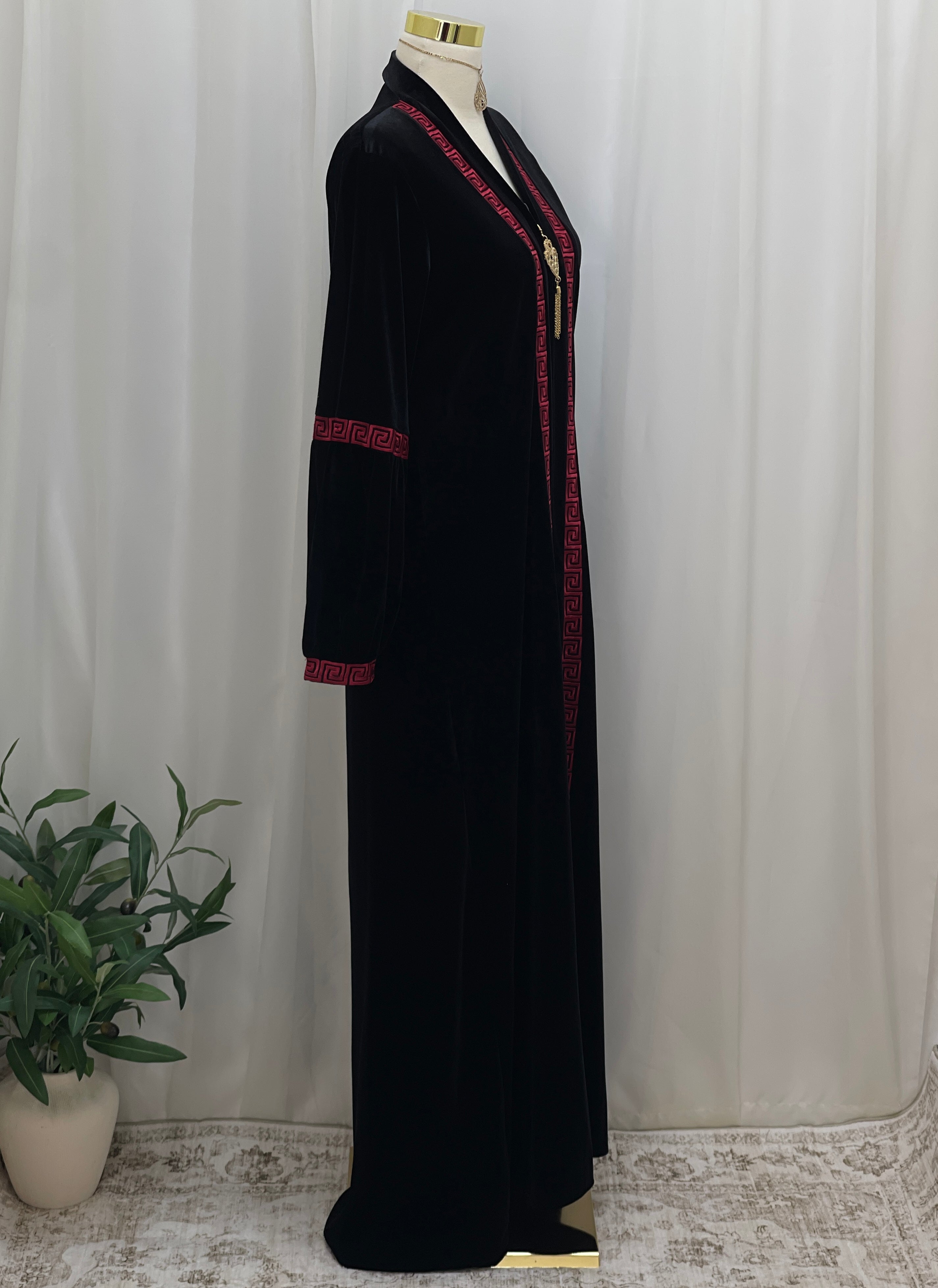 Aurelia Velvet Abaya