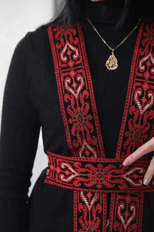 Stylish Brilliance: Chiffon Vest with Vibrant Embroidery Palestinian Elegance