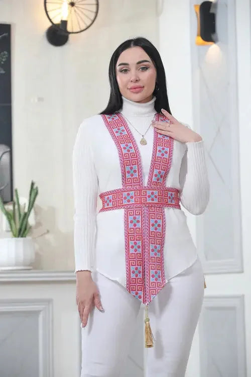 Tassel-Enhanced Elegance: Stand Out with Style Palestinian Elegance