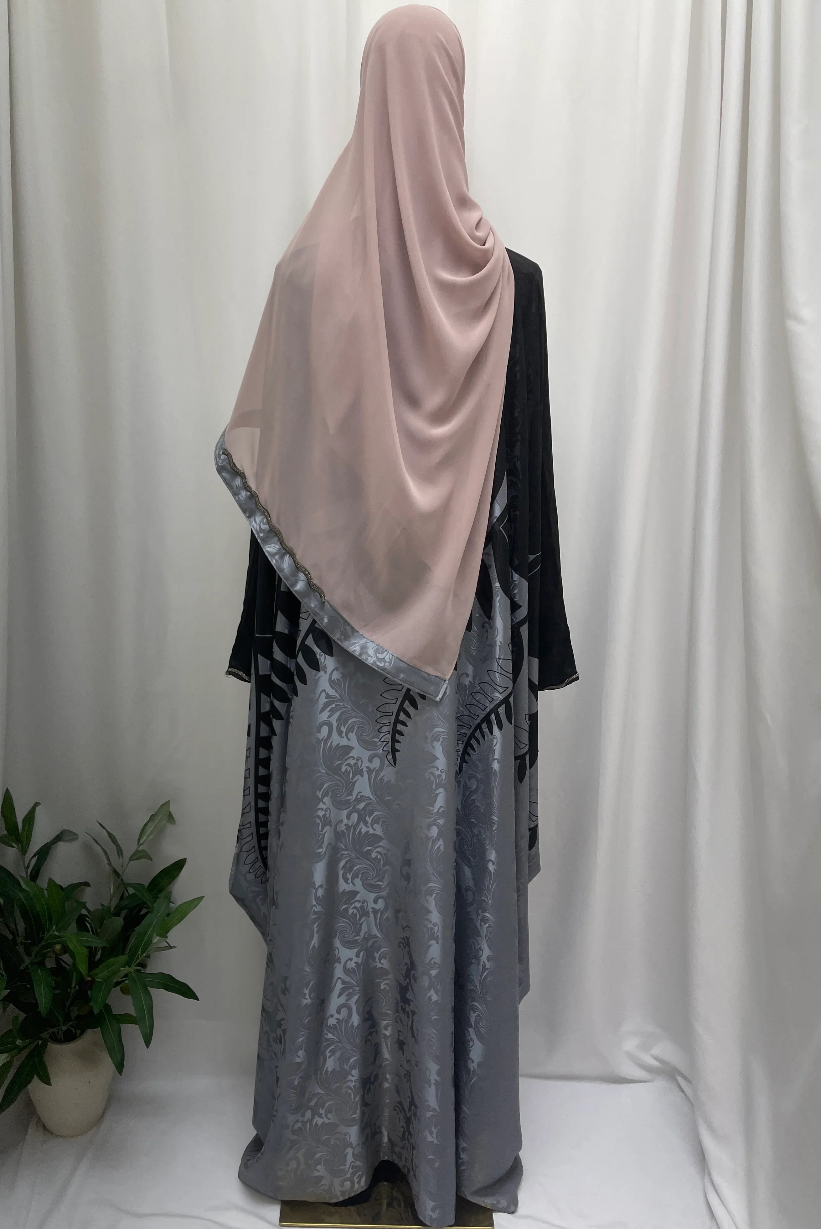 عباية شادو إليجانس