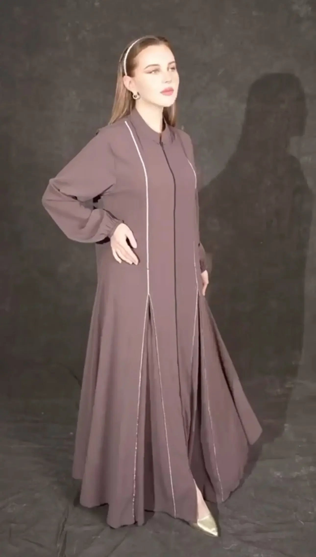 Maxi Yurio Abaya: Traditional Modesty Meets Modern Style - Palestinian Elegance