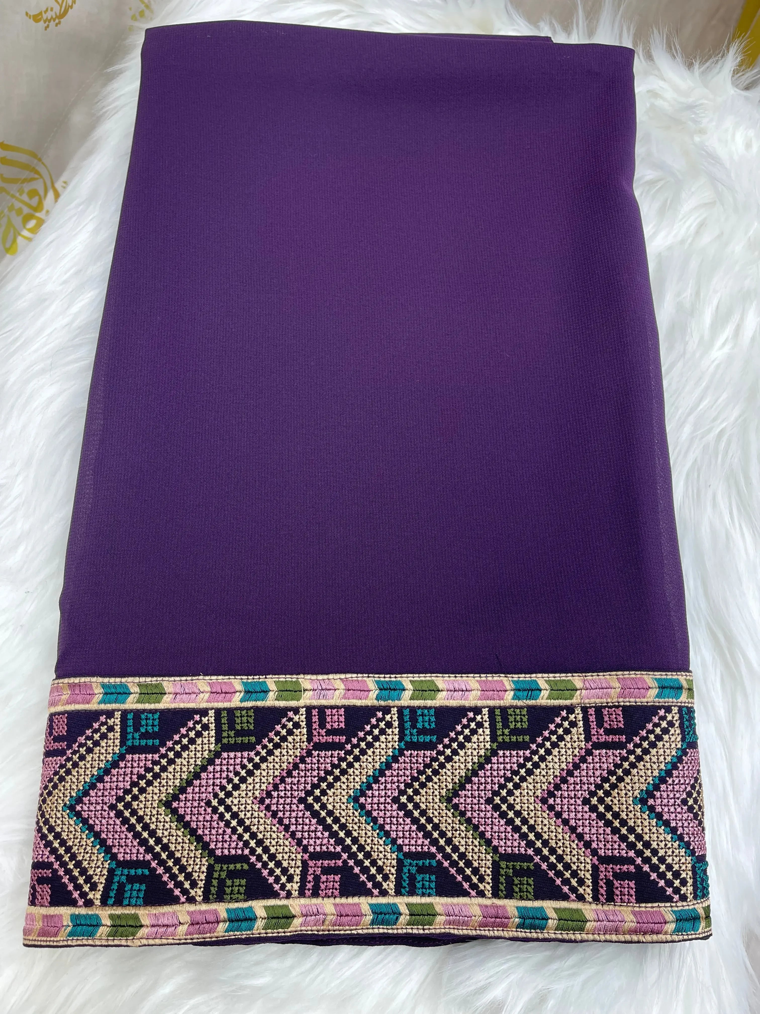 Traditional Embroidery Shawl: Heritage and Timeless Craftsmanship Palestinian Elegance