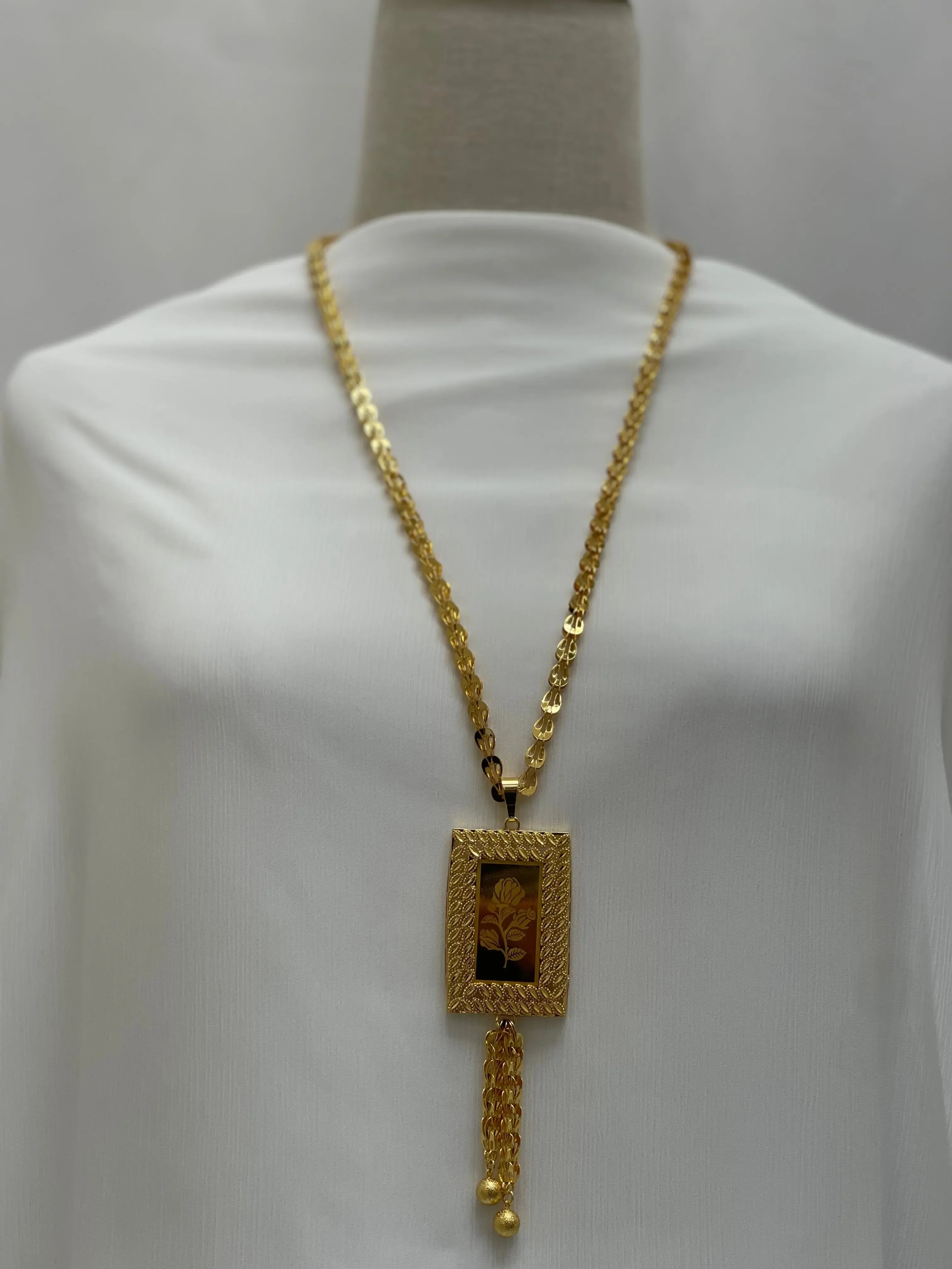 Elegance in Detail: An Ounce Of A Rose Fashion Jewelry Long Chain Palestinian Elegance