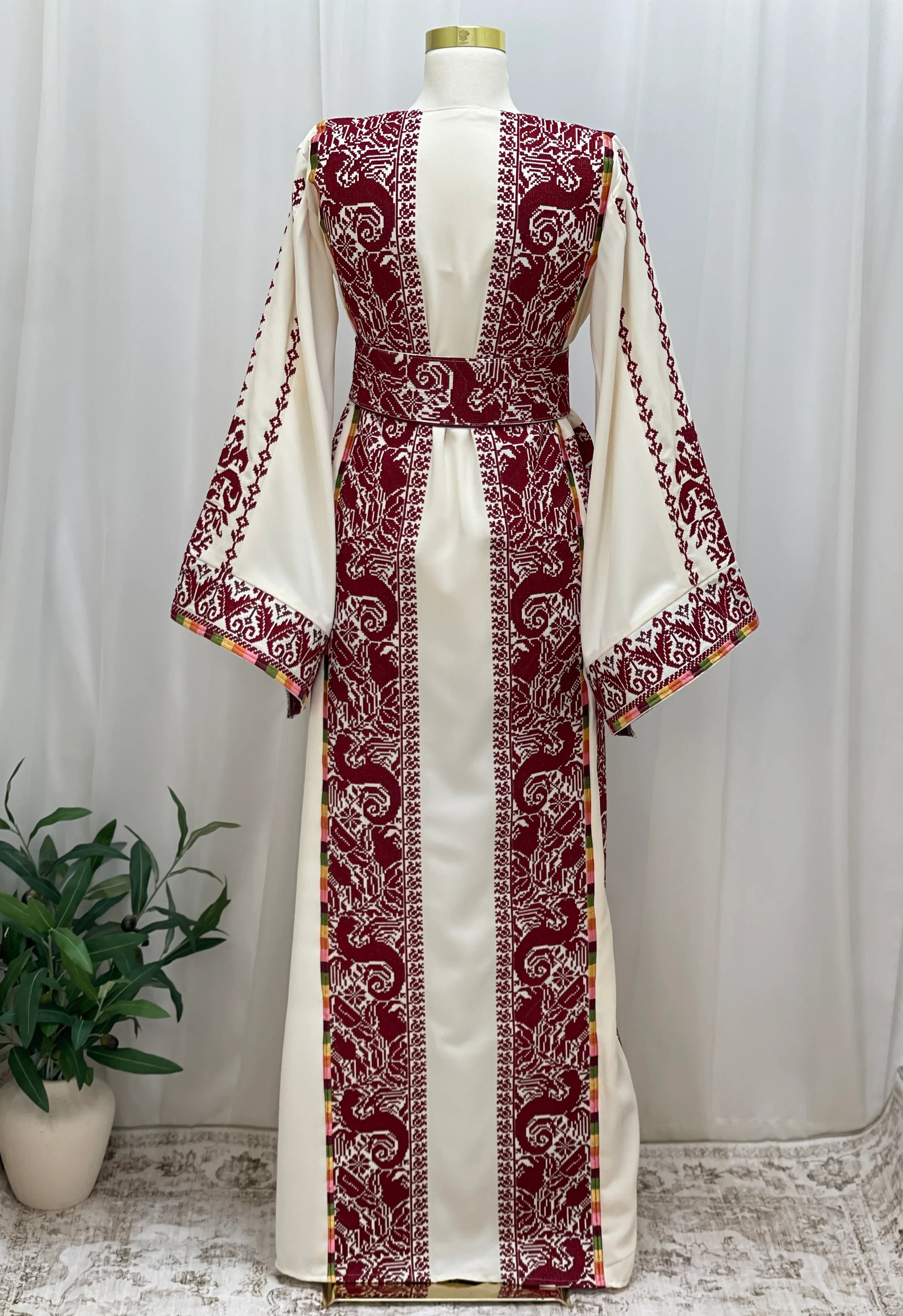 Dragon Heritage Embroidered Thobe