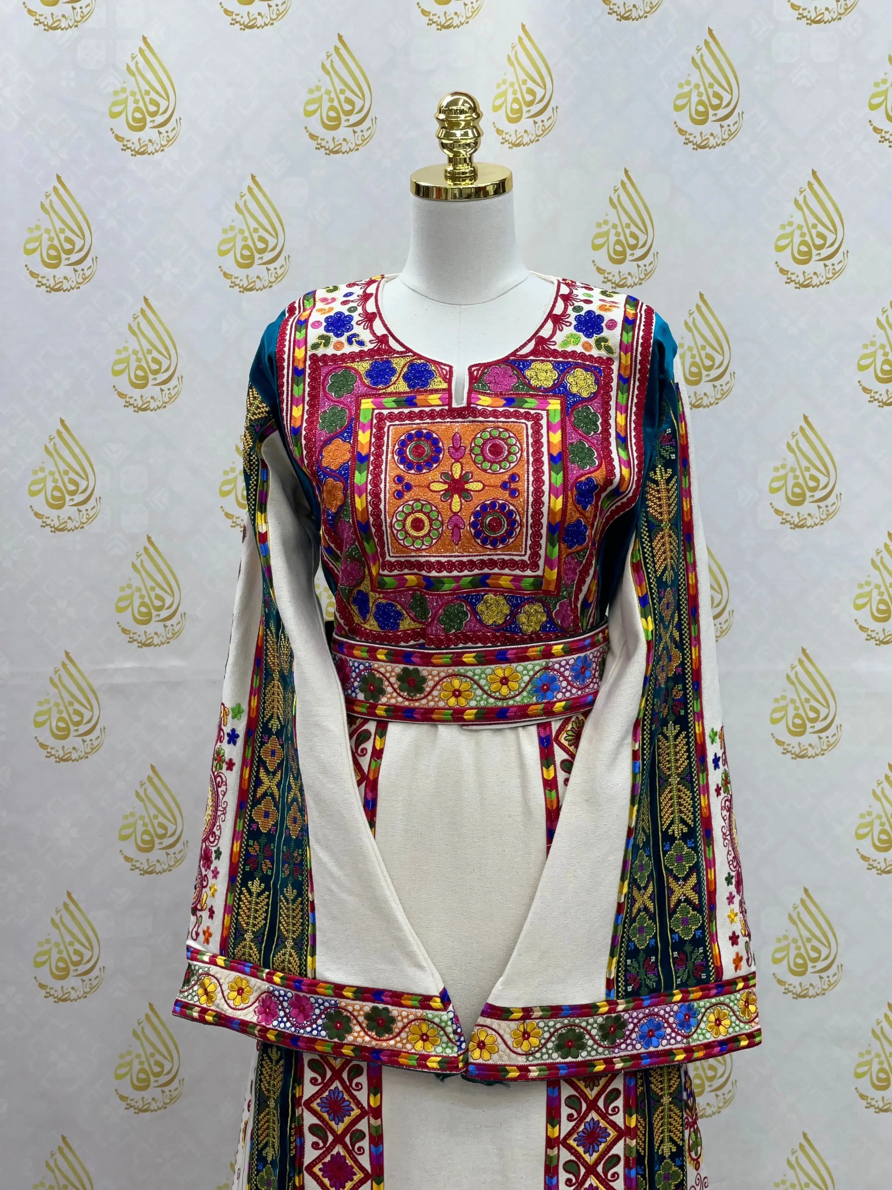 Embroidery Etamin Thoub: Ultimate Luxury and Sophistication Palestinian Elegance