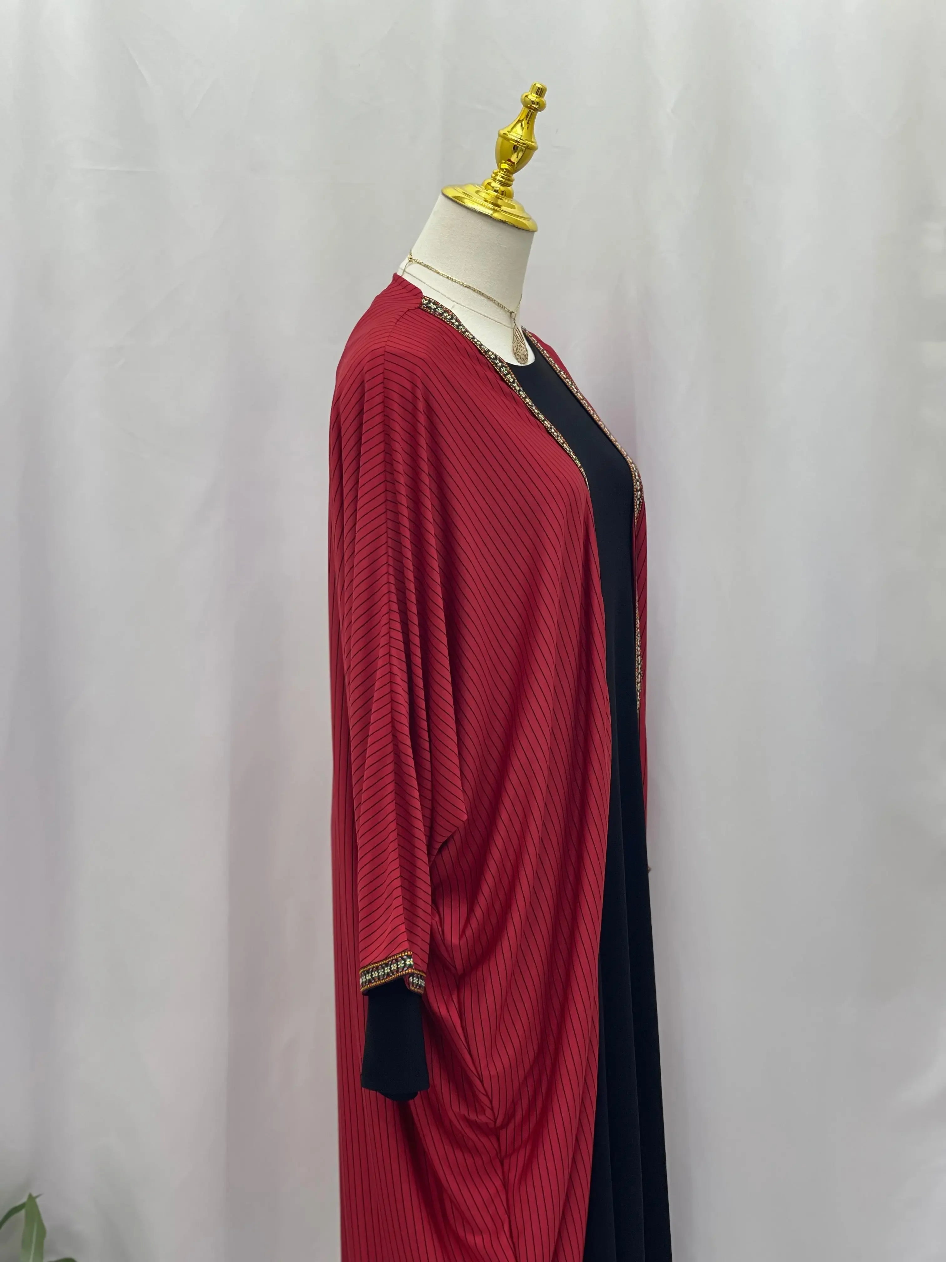 Timeless Sophistication: Jawaher Cardigan Palestinian Elegance