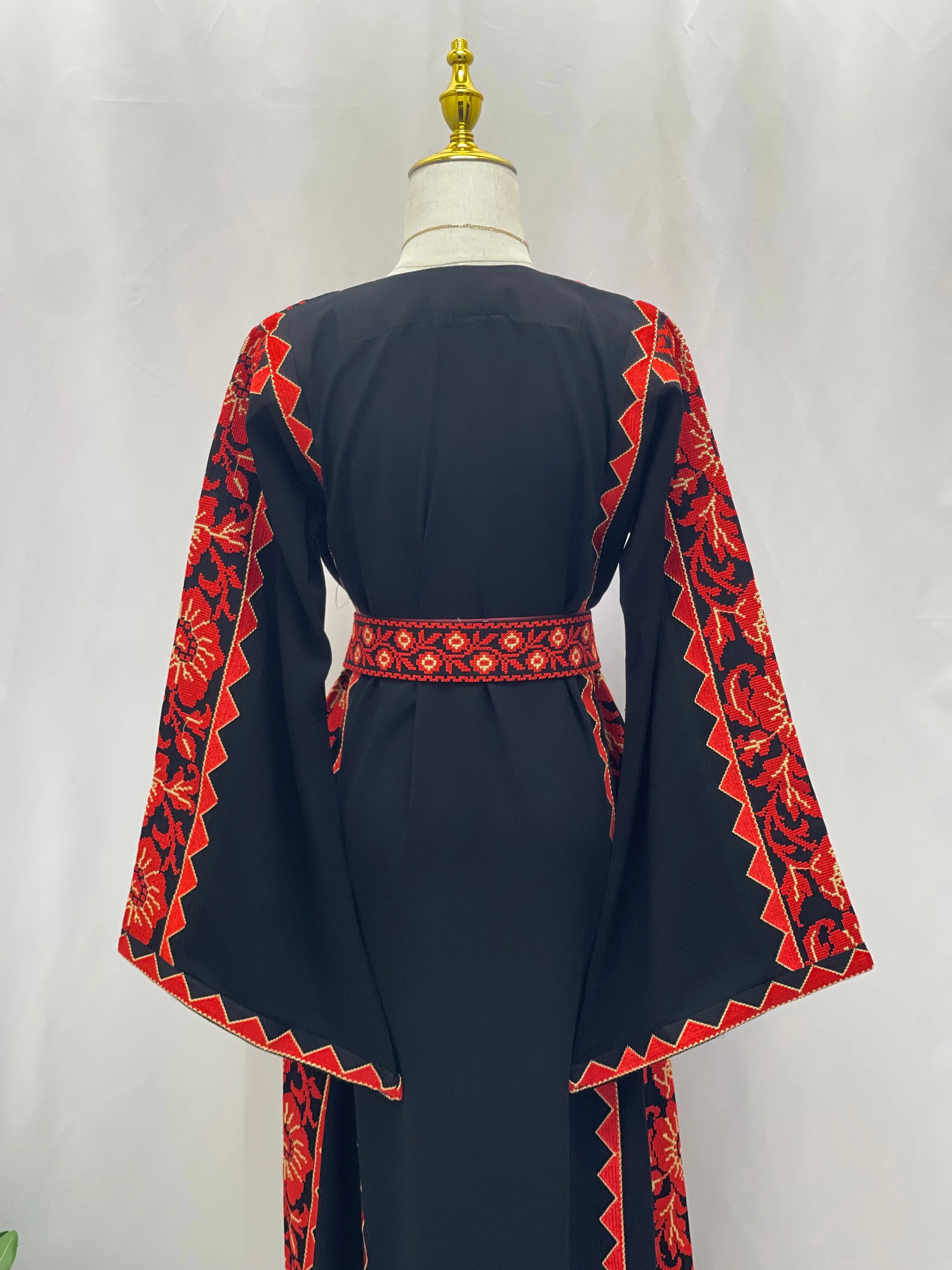 Modern Style Embroidered Thoub Palestinian Elegance