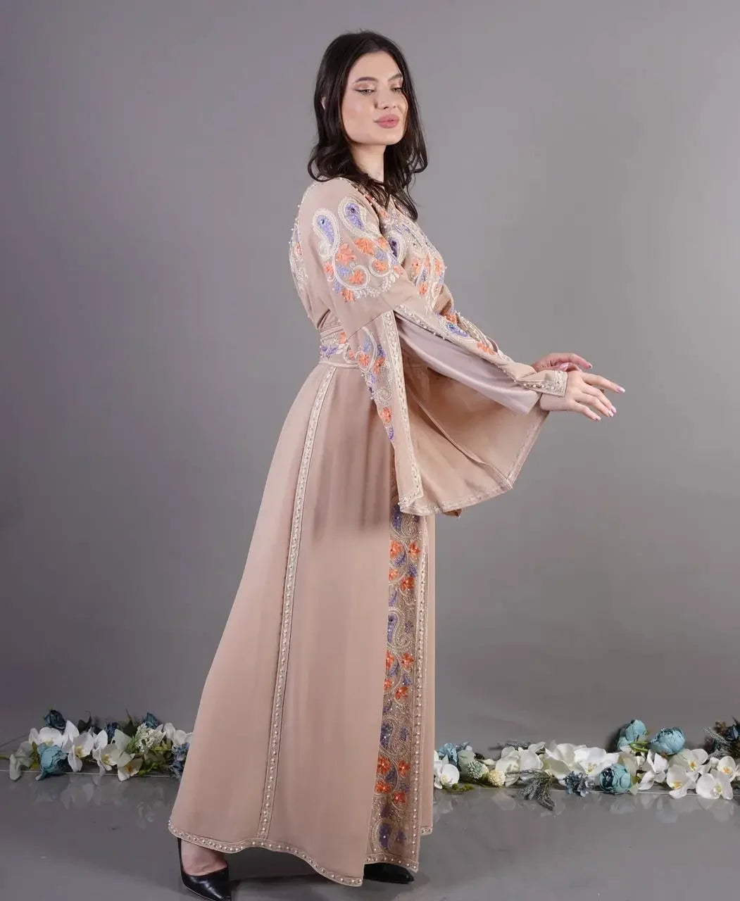 Embroidery Loom Kaftan: Traditional Craftsmanship and Creative Expression Palestinian Elegance