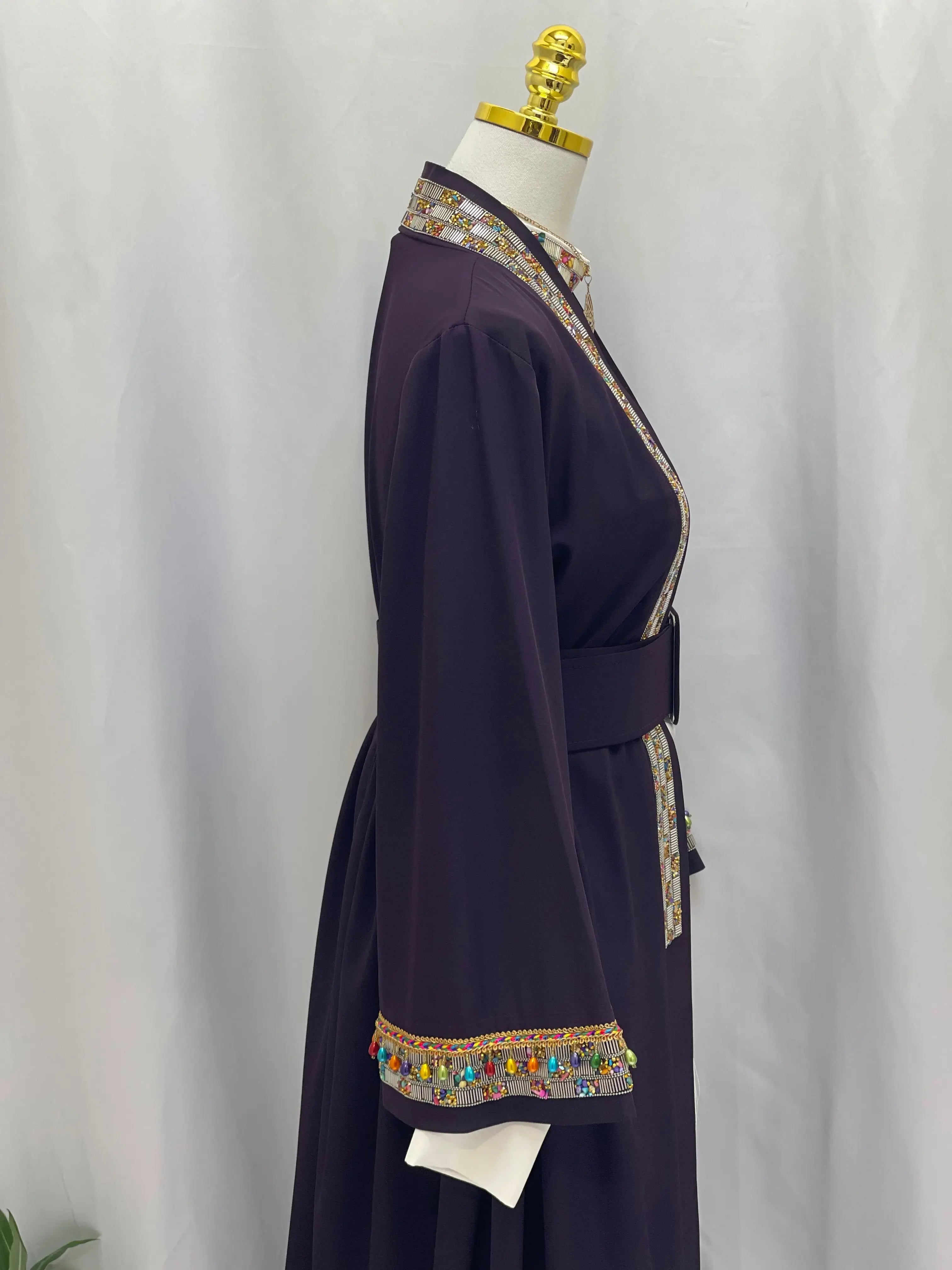 Timeless Elegance: Fancy Modesty Set Palestinian Elegance