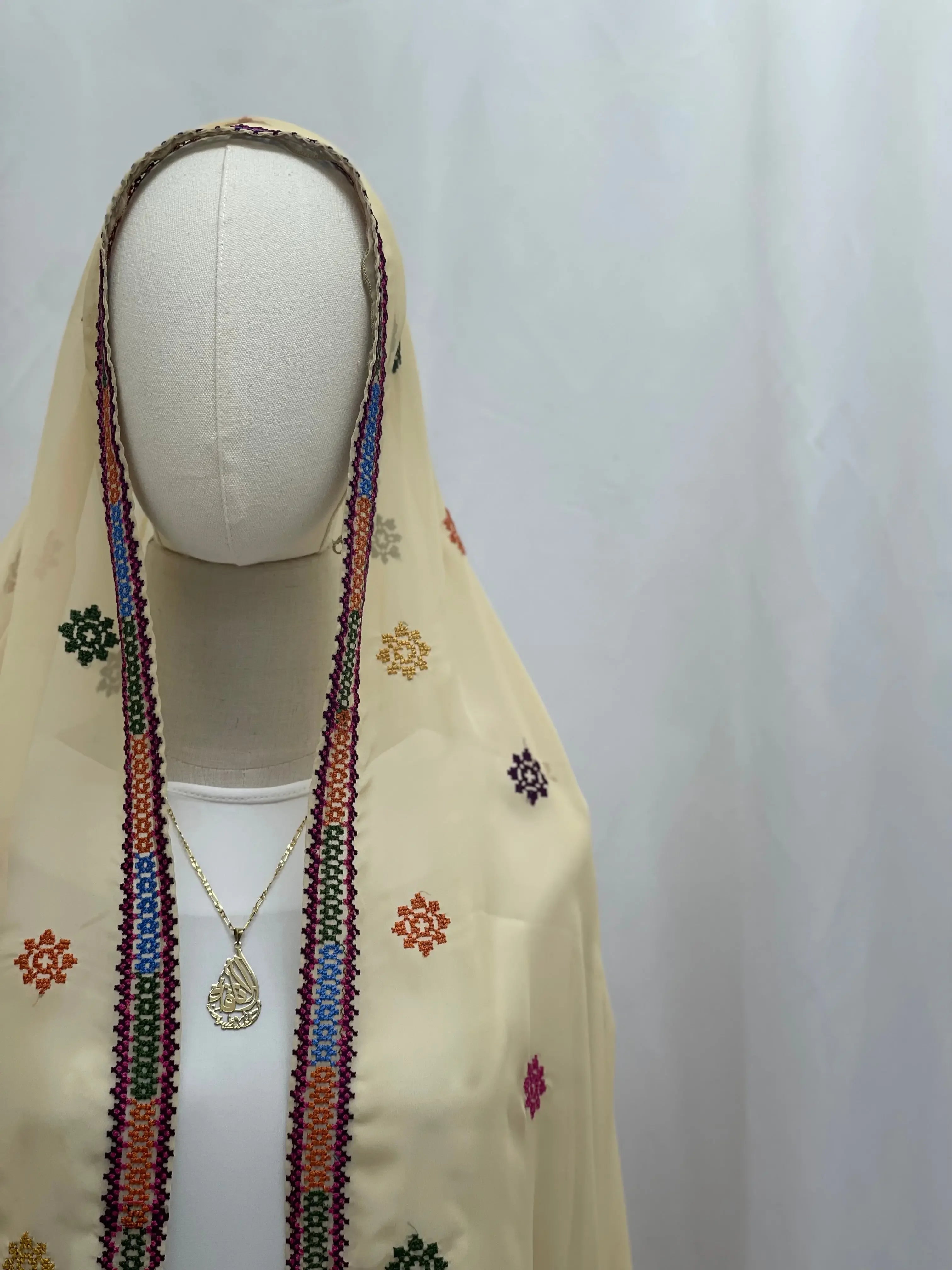 Elegance and Warmth: Embroidered Khirka-Shwal Palestinian Elegance