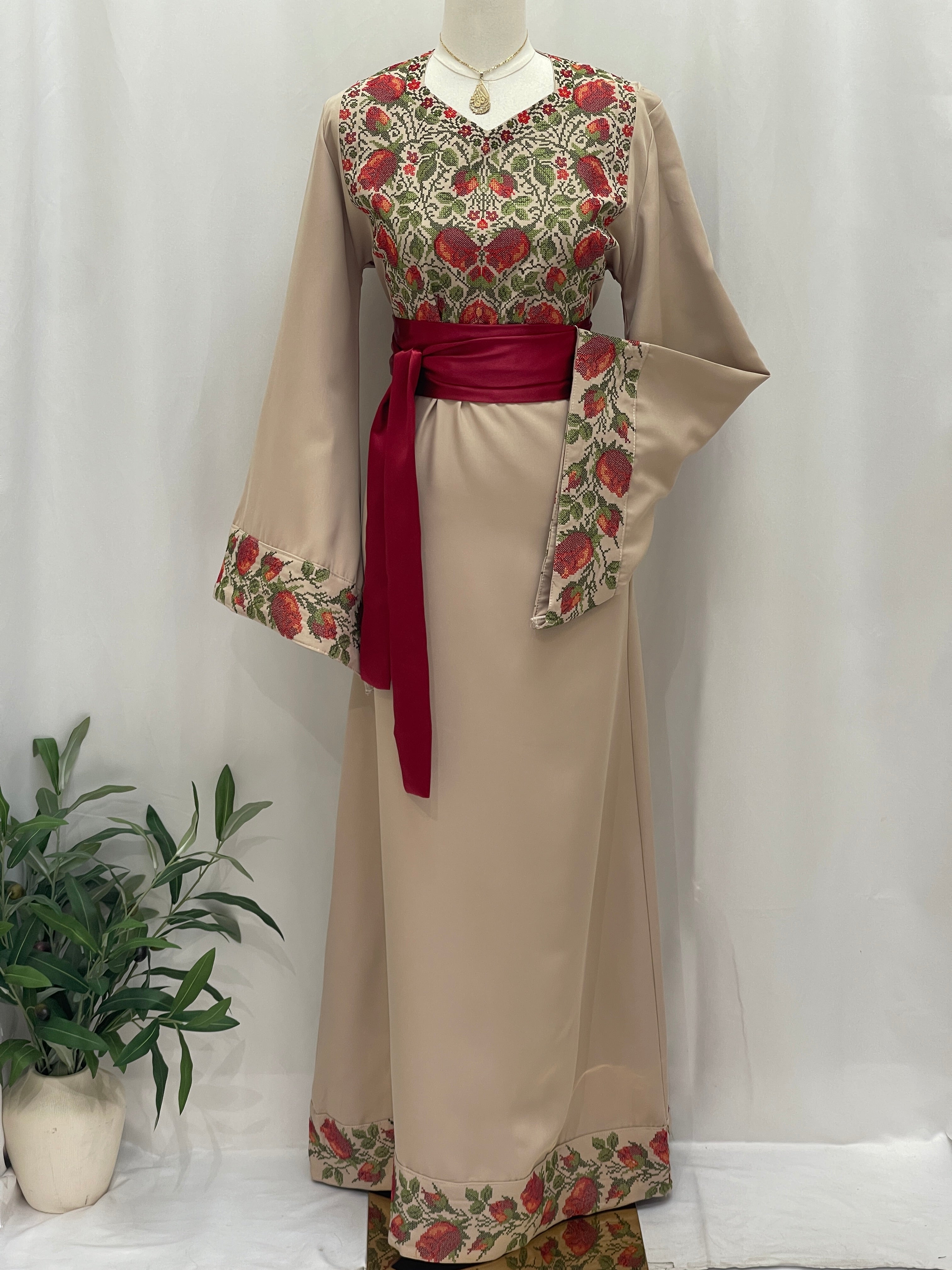 Thobe Layali Al Warad