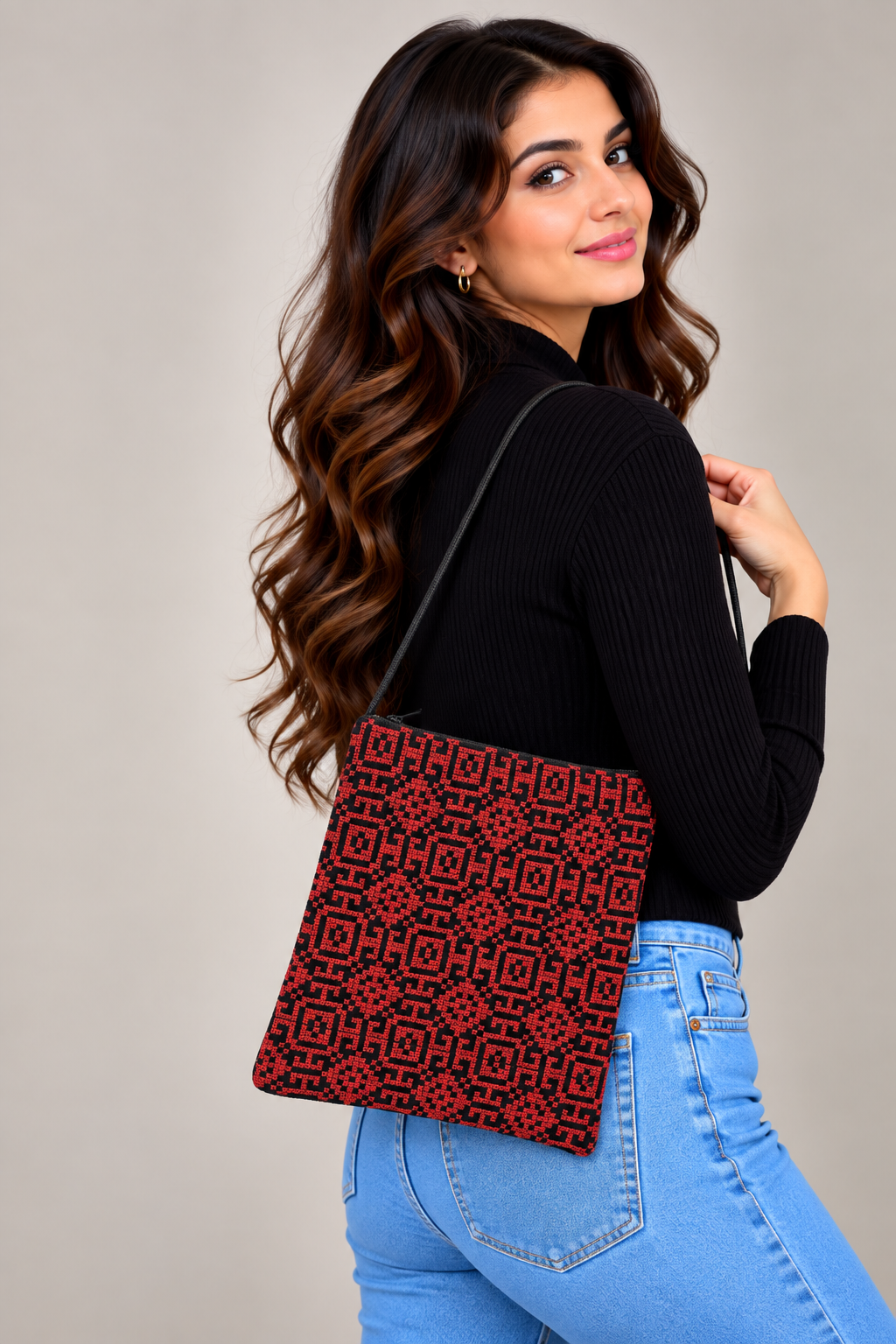 Stylish Crossbody Embroidered Bag - Functional & Eye-Catching Accessory
