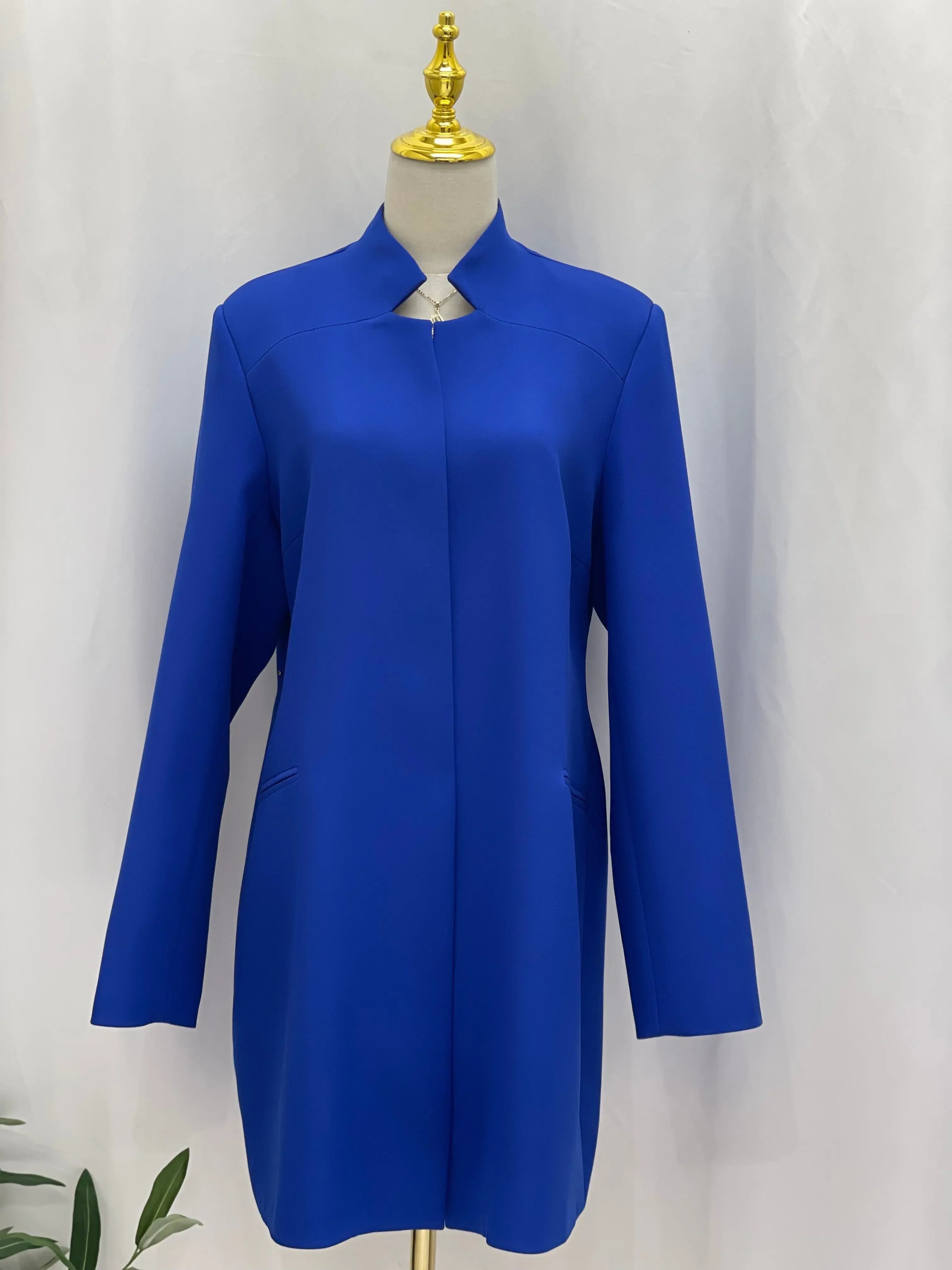 Sleek Sophistication: The Long Blazer Palestinian Elegance