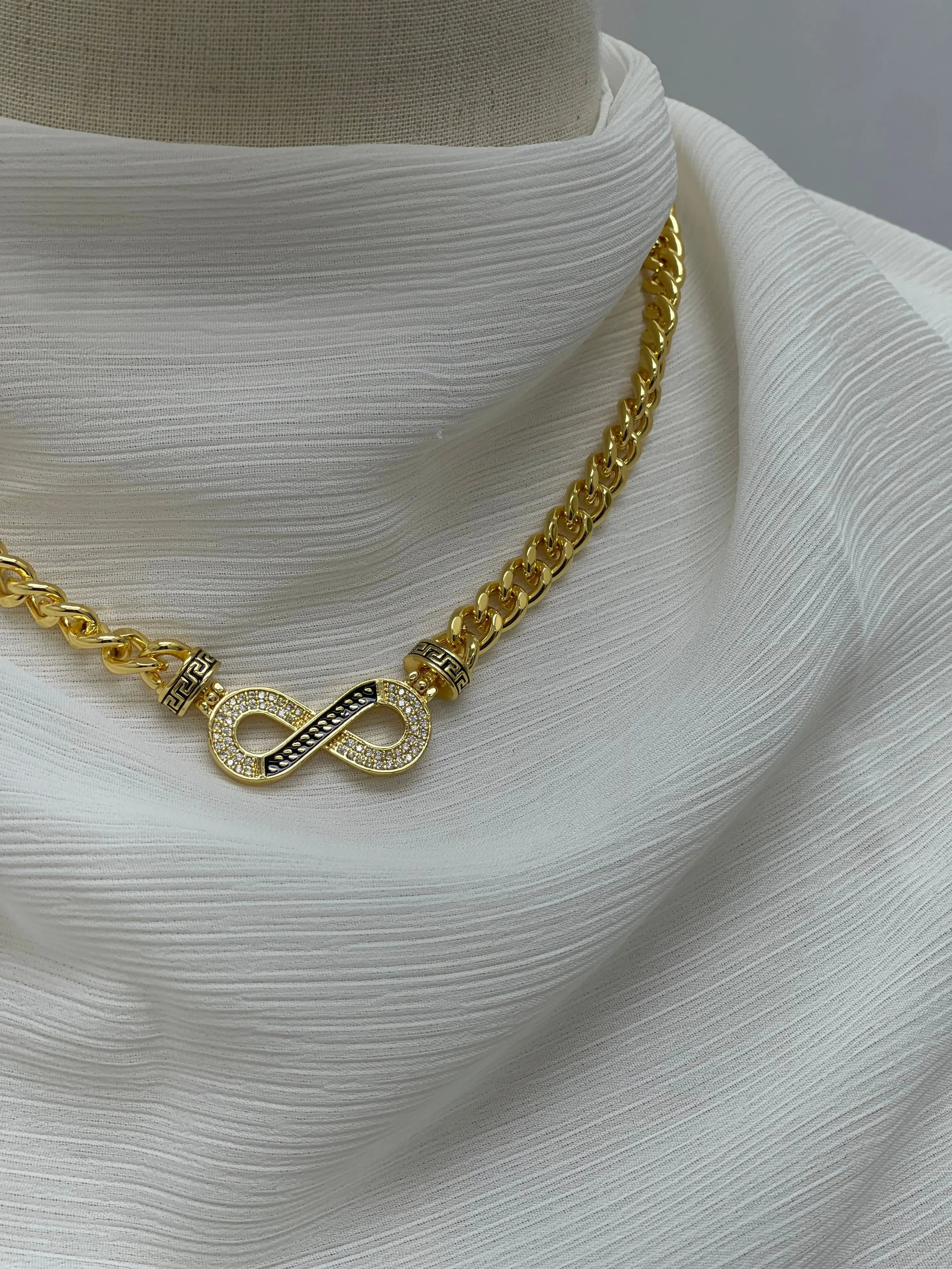 Luxurious Elegance: Fefe Plated Gold Necklace Palestinian Elegance
