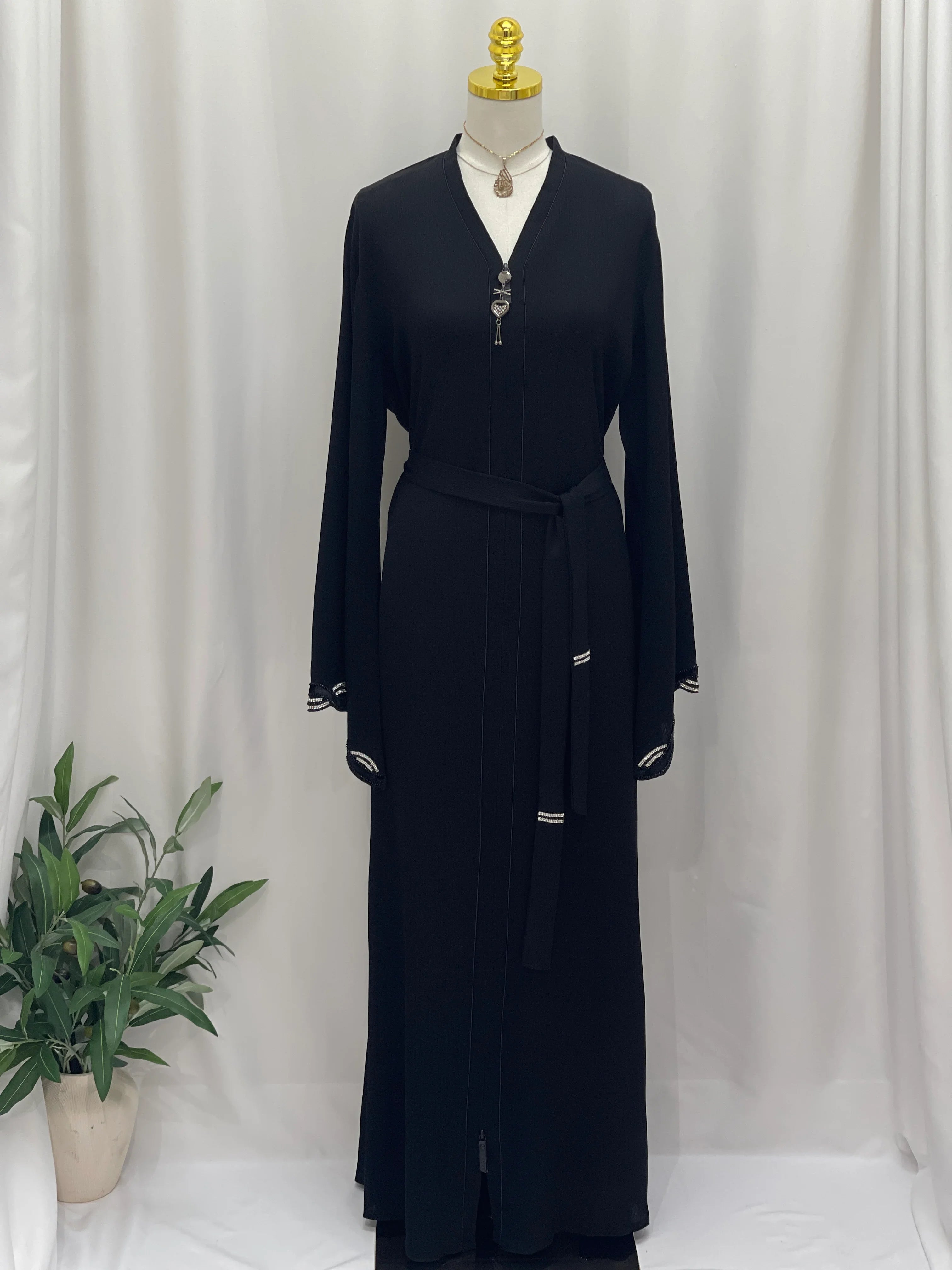 Sukoon Simply Abaya