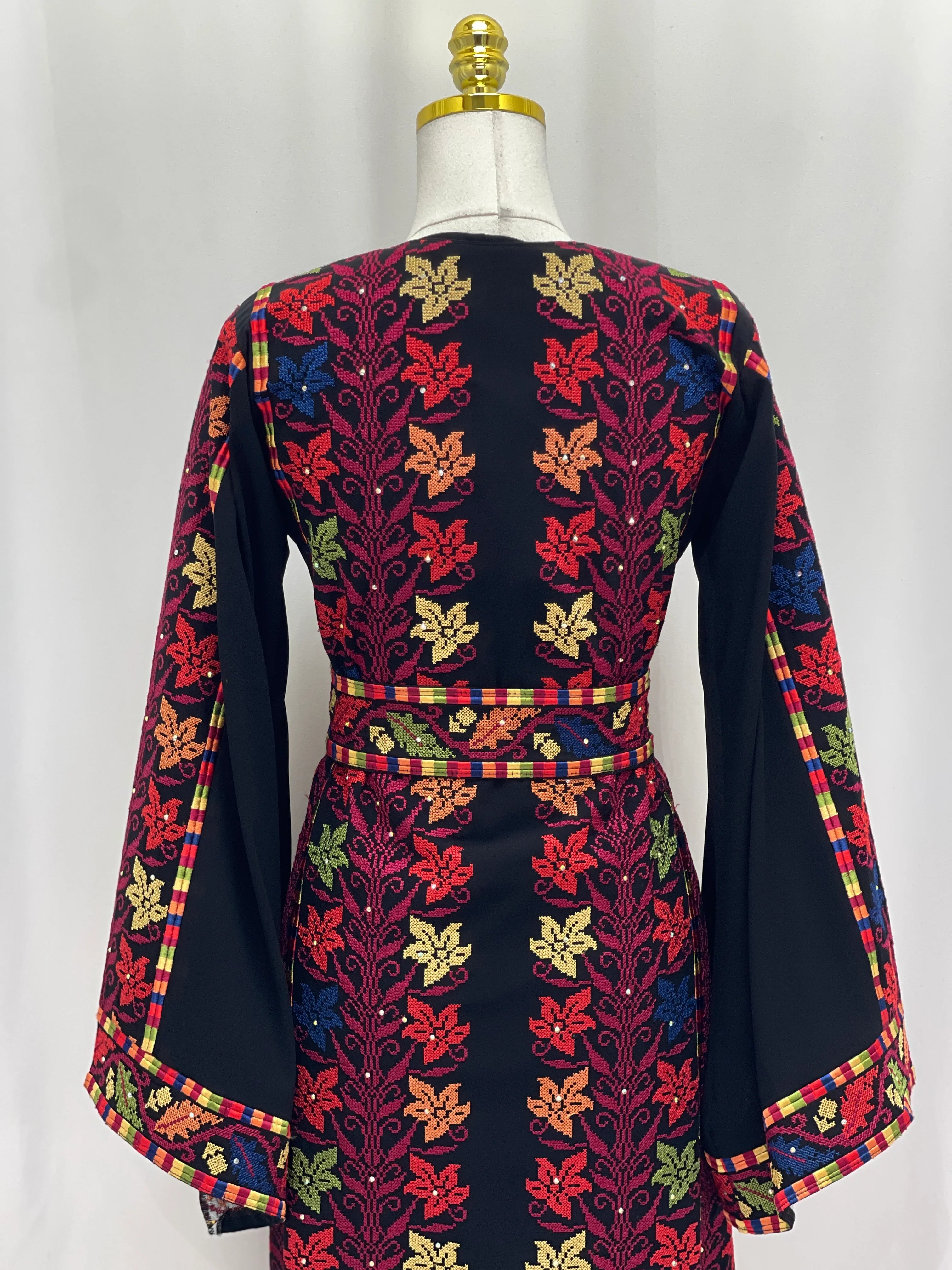 ثوب زهرة الفلسطينيين