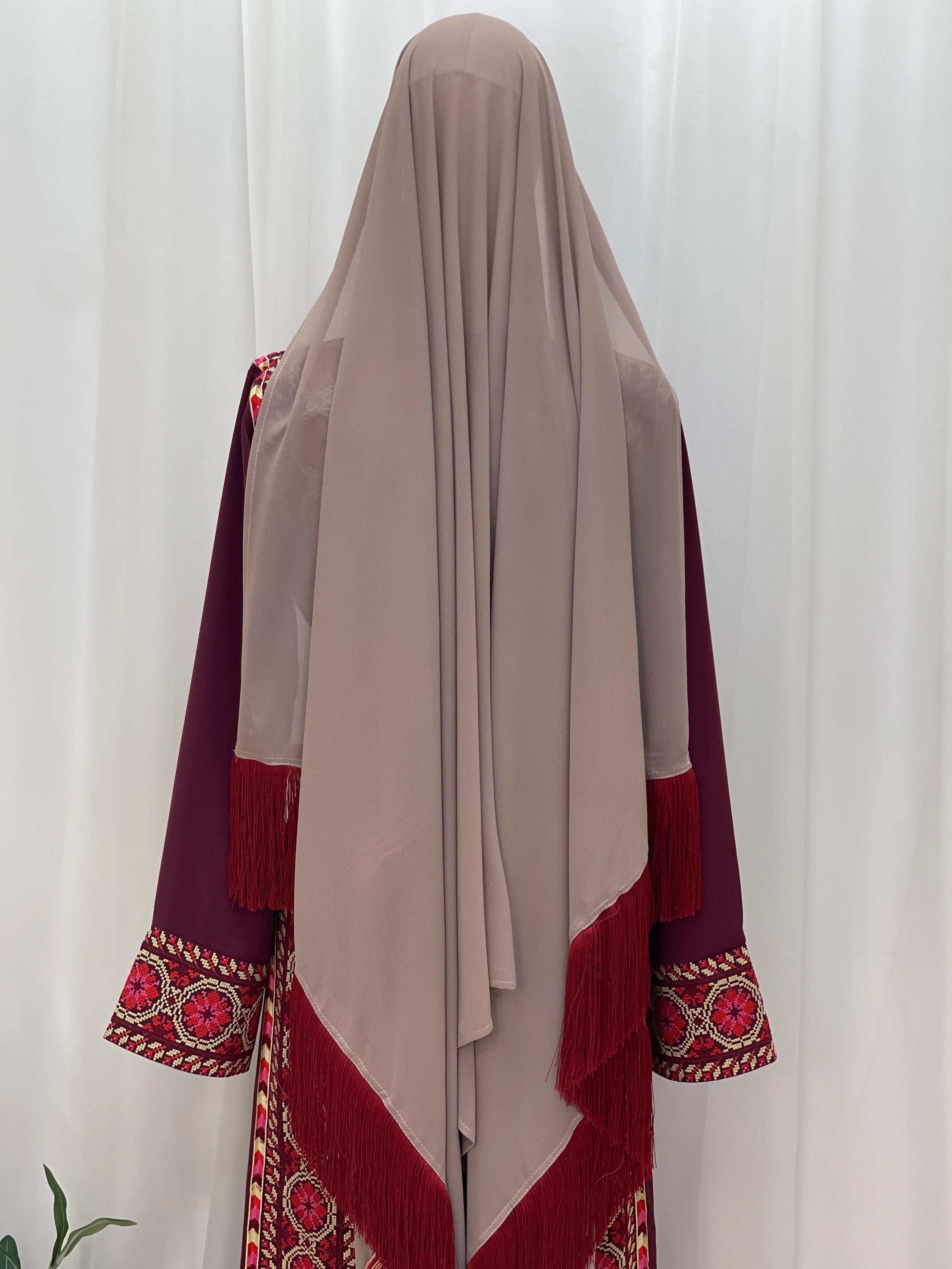 Zahra Heritage Embroidered Thobe