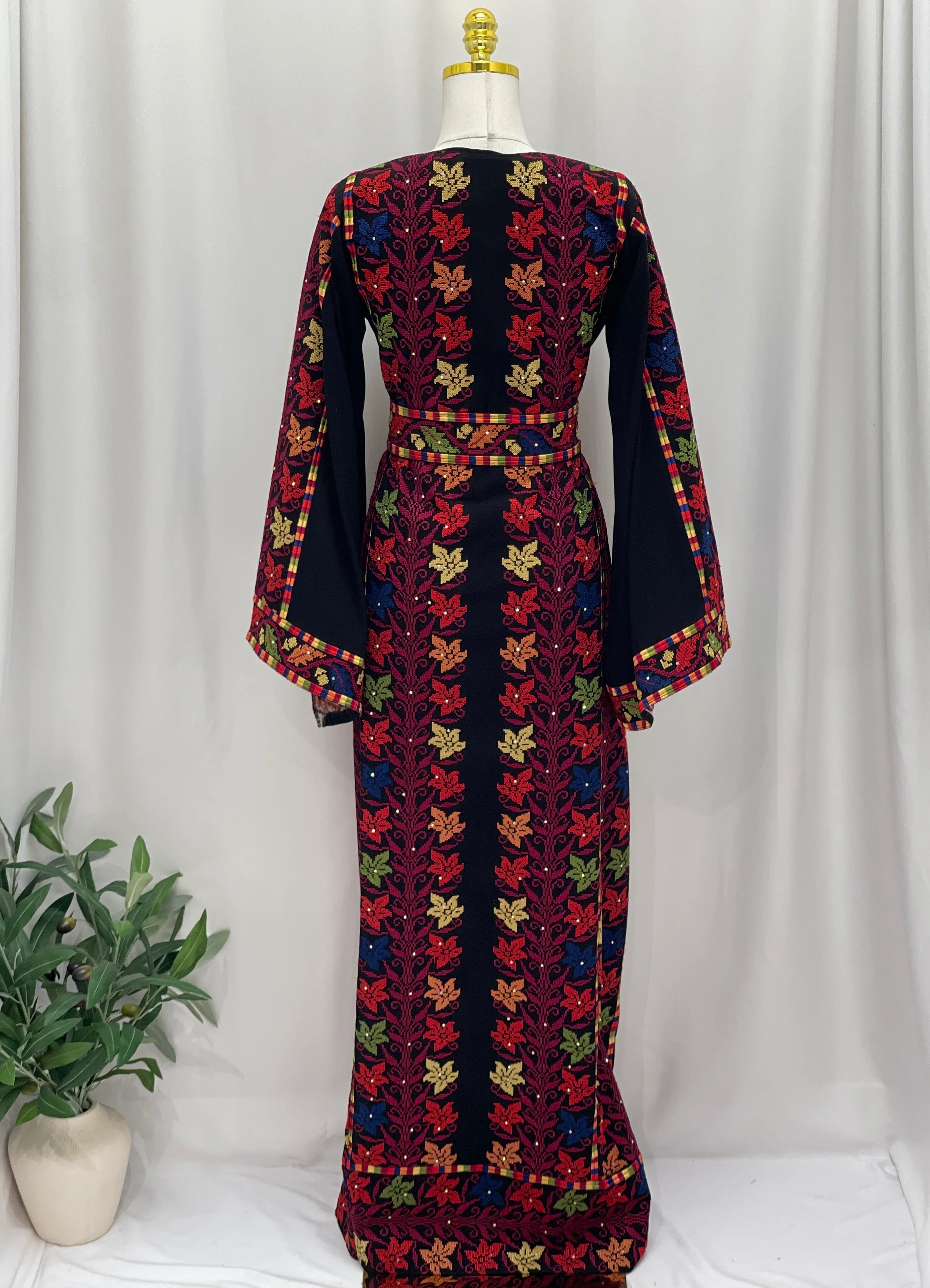 ثوب زهرة الفلسطينيين