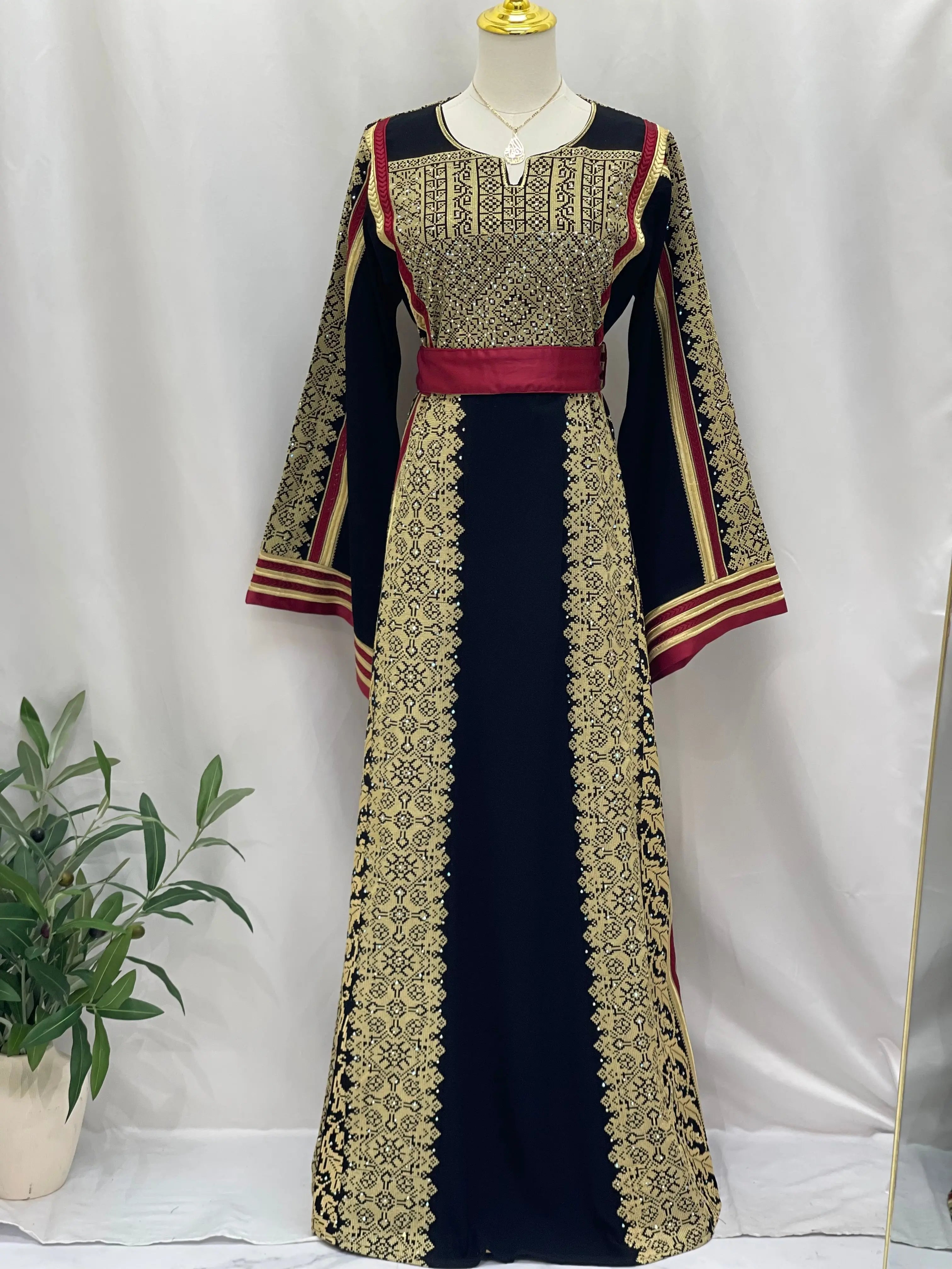 Embroidered Black Gold Thoub - Elegance & Tradition Palestinian Elegance