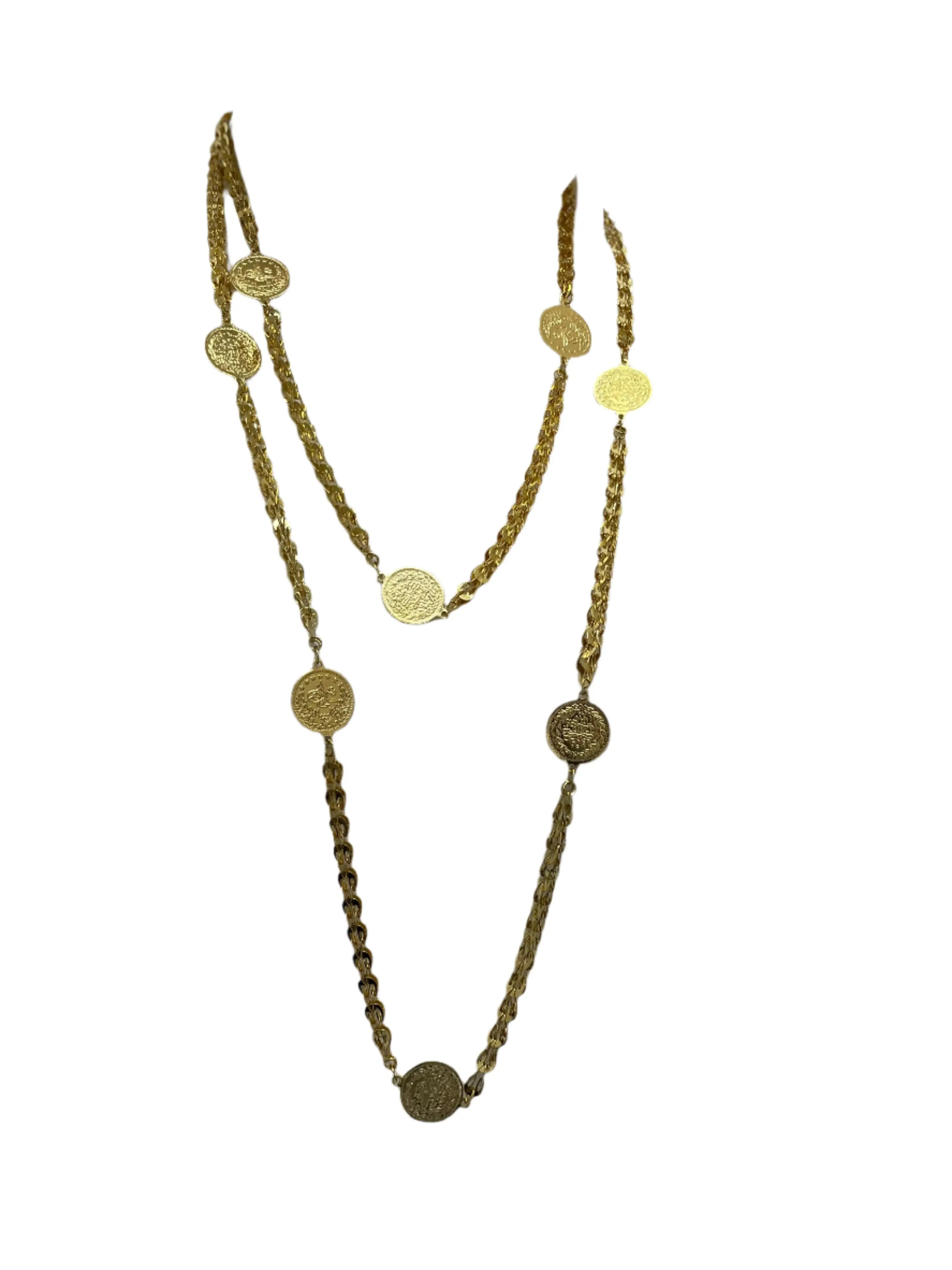 Ultimate Comfort: Randaly With Lairas Long Palestinian Elegance