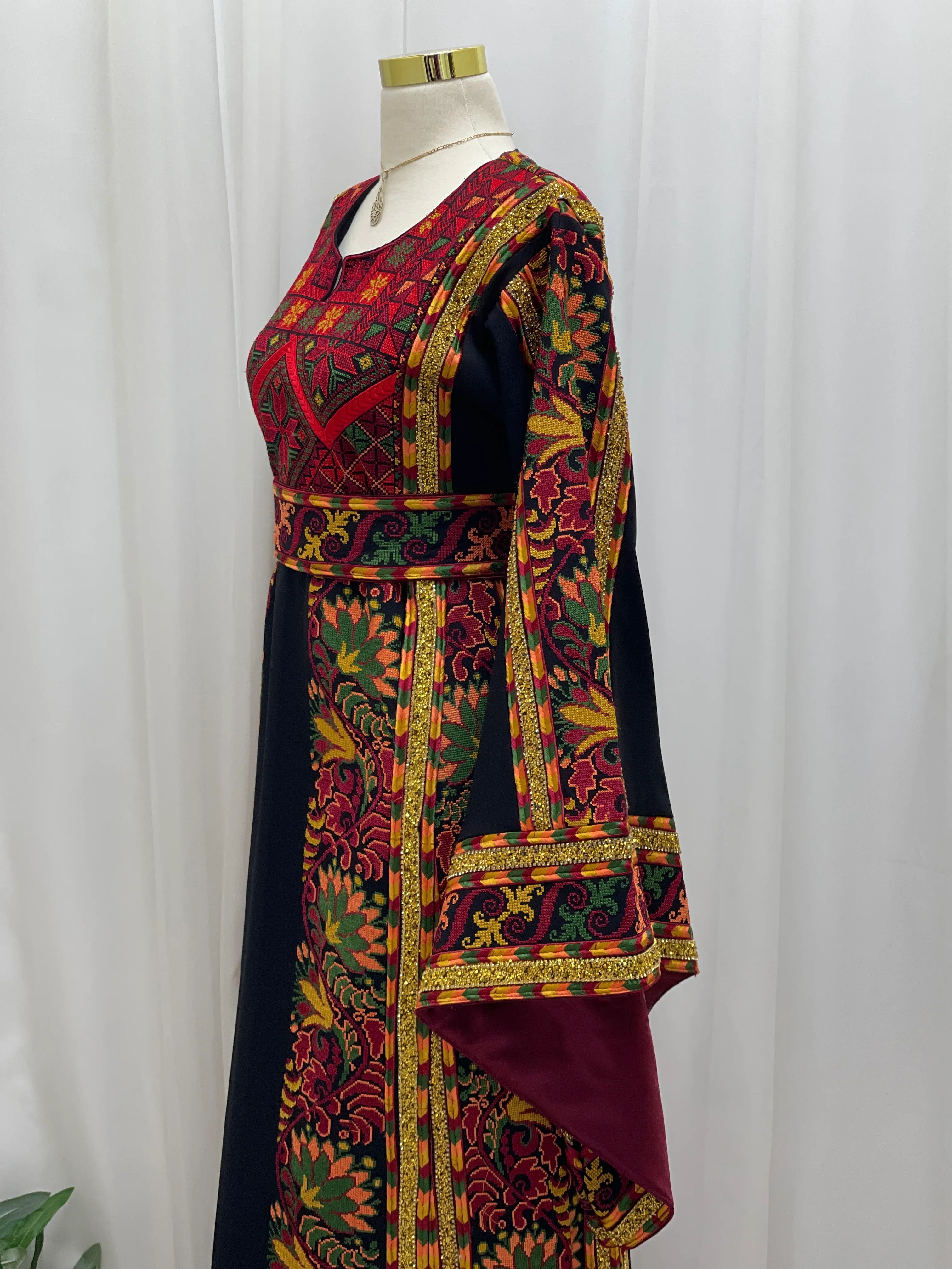 Sultanah Noir Couture Thobe-elegant couture piece designed