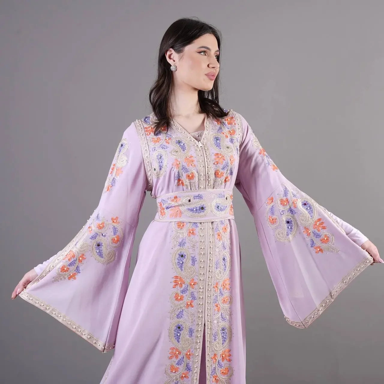 Embroidery Loom Kaftan: Traditional Craftsmanship and Creative Expression Palestinian Elegance