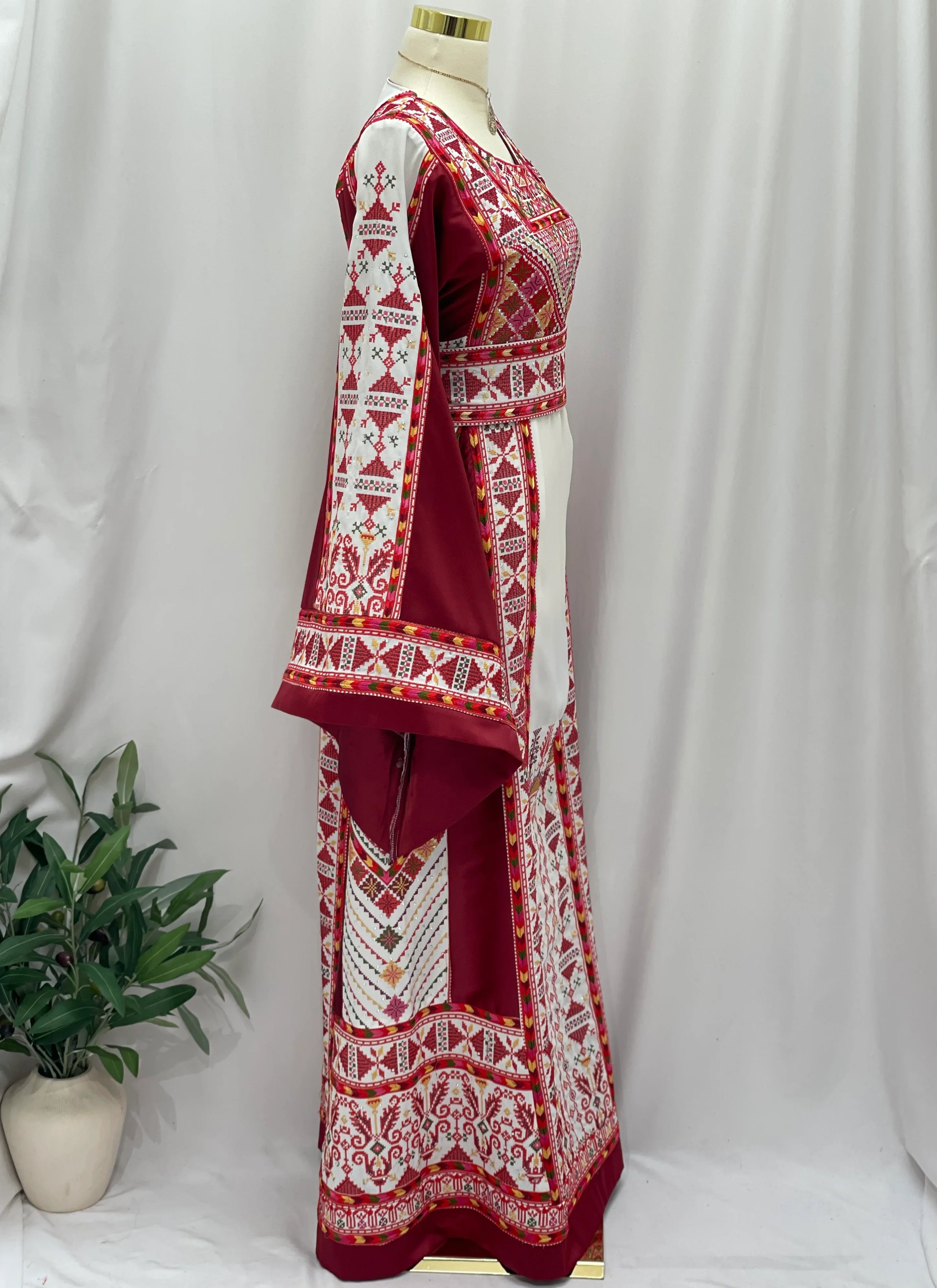 Thuraya Heritage Embroidered Thobe
