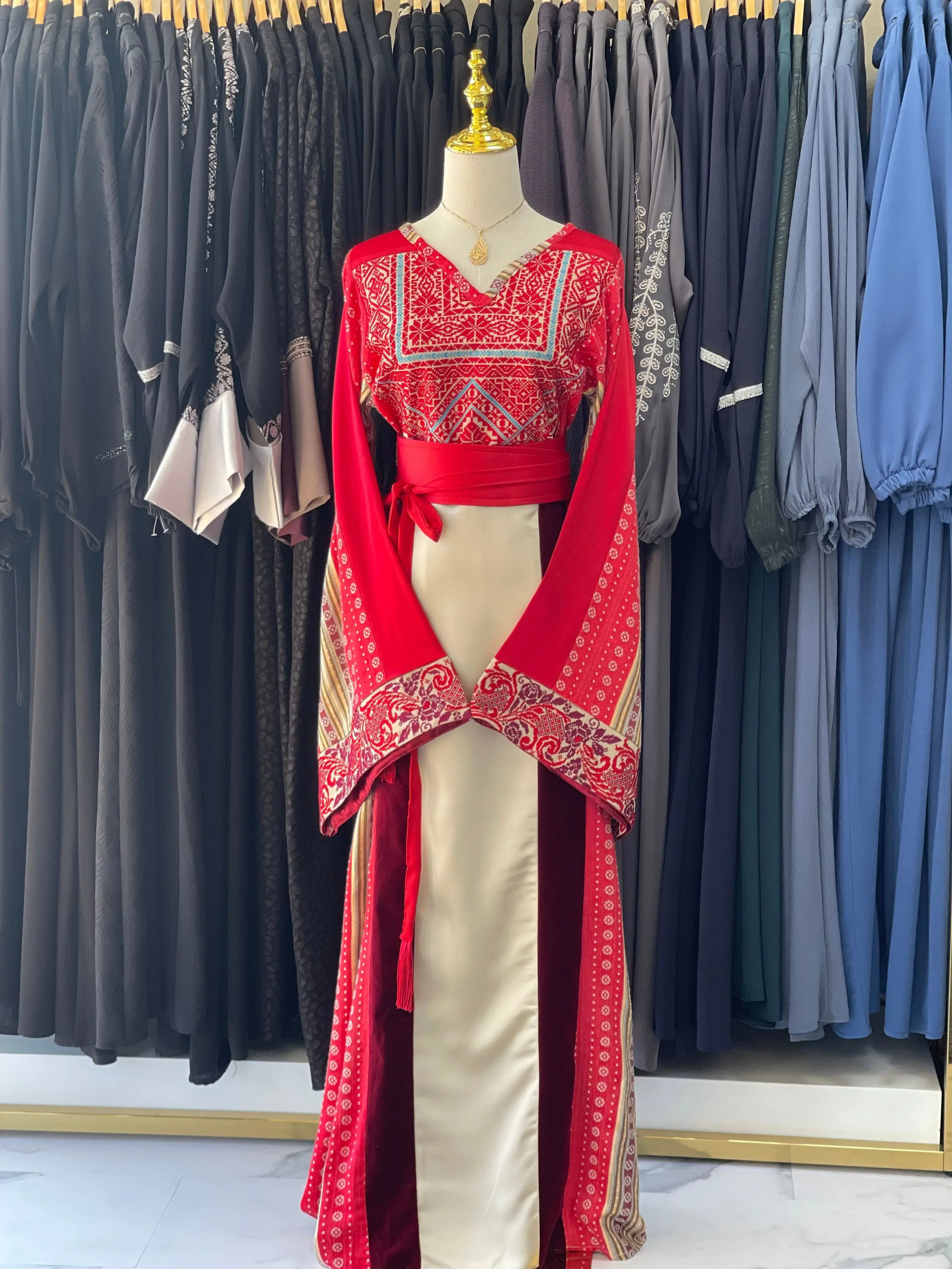 Luxurious Thoub with Saya, Velvet, Safa, and Satin Fabrics Palestinian Elegance