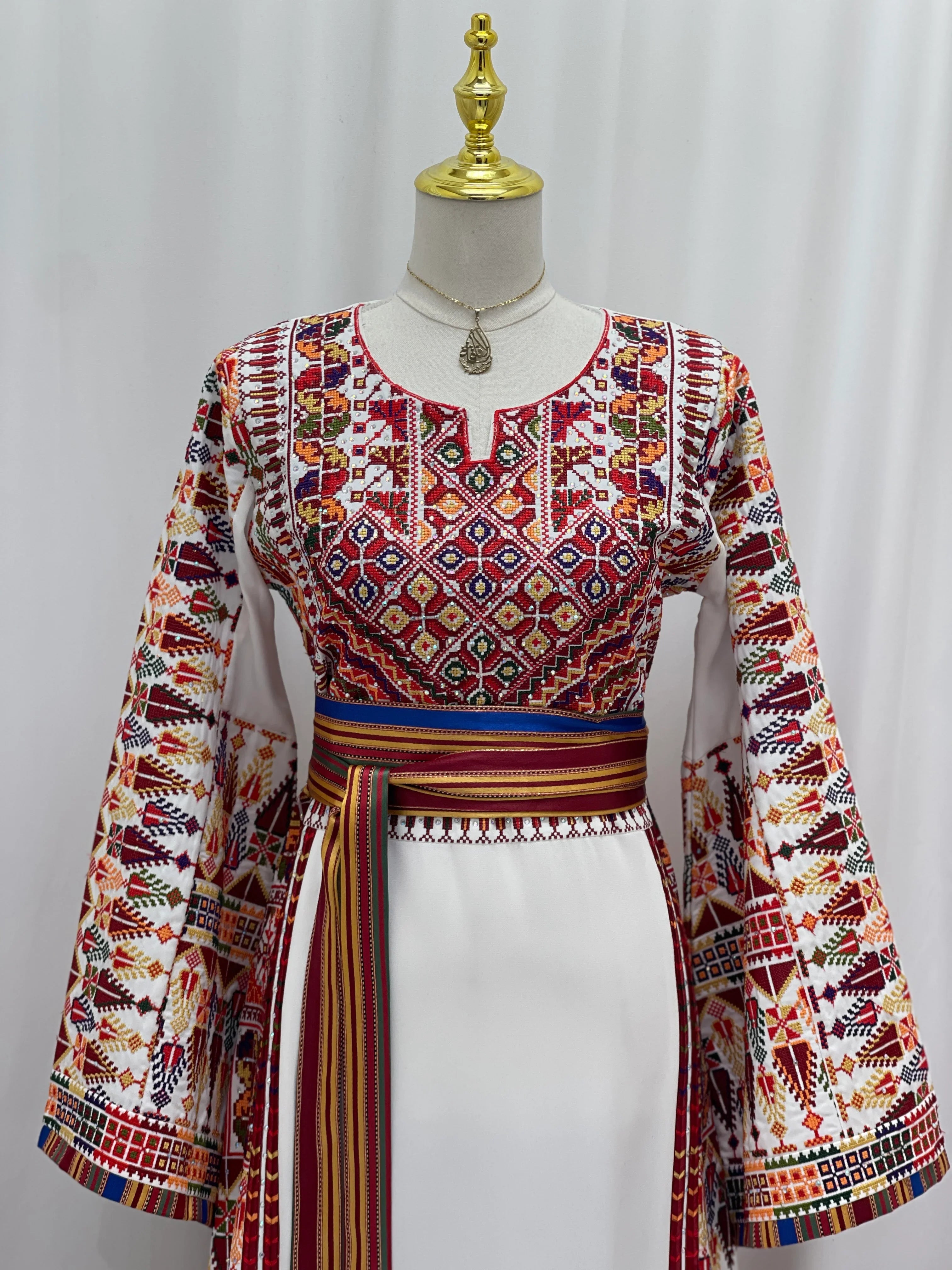 Sahar Heritage Embroidered Thobe