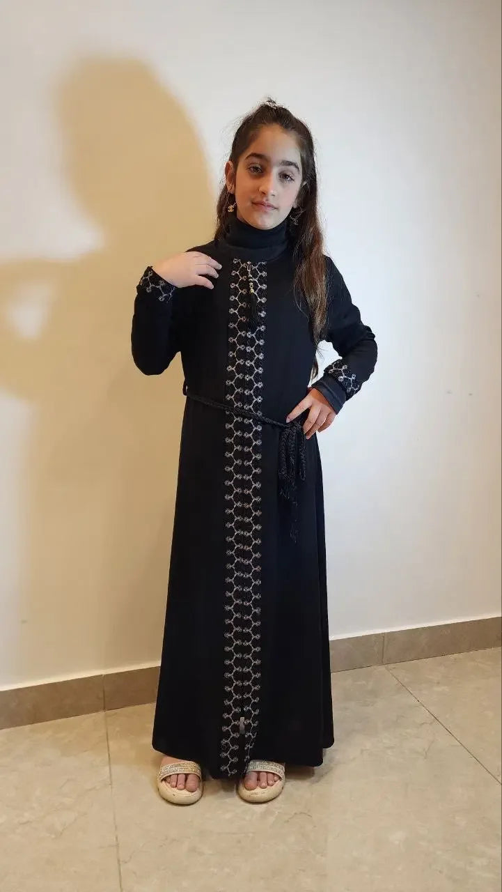 Elegance and Modesty: Princess Ramadan Abaya Palestinian Elegance