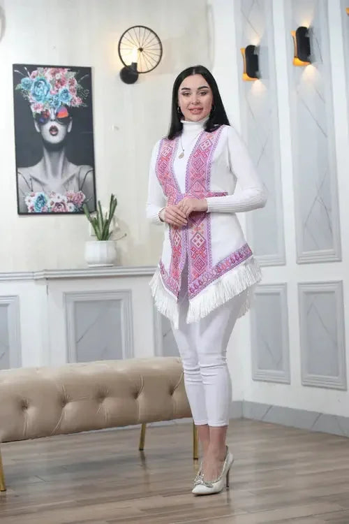 Craftsmanship at Its Finest: Intricate Embroidery Vest Palestinian Elegance