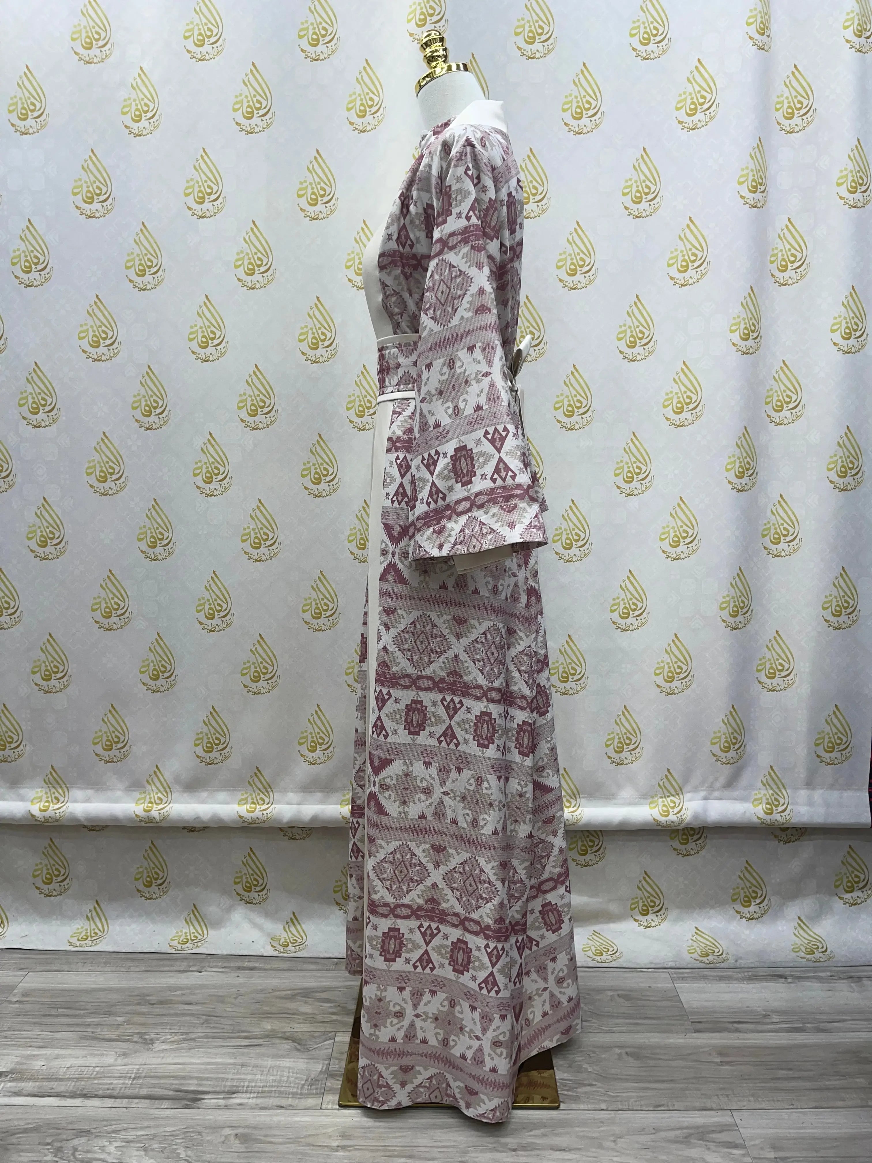 Satin Silk Kaftan: Luxurious Comfort and Elegant Style Palestinian Elegance