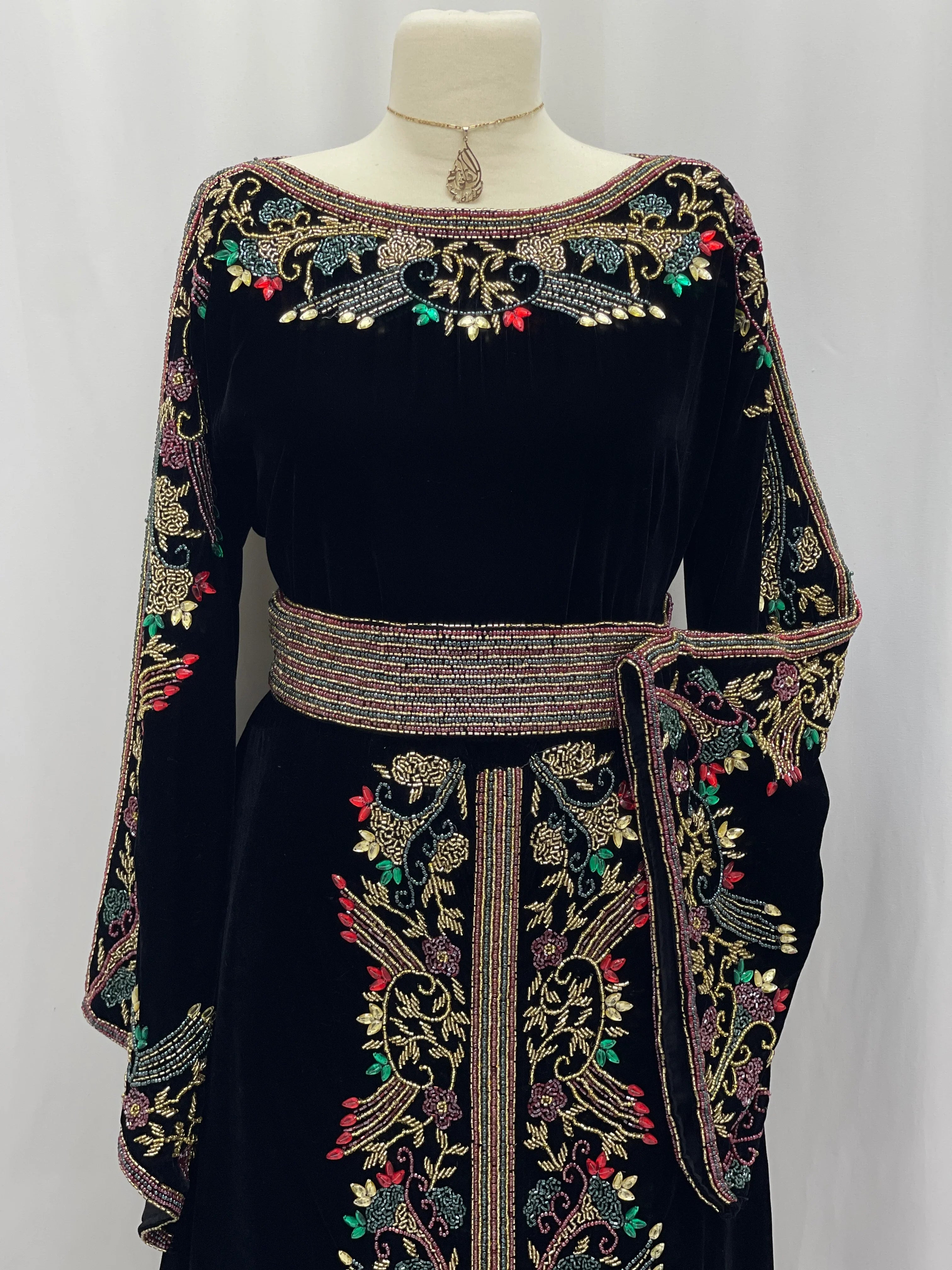 Sultana Beaded Velvet Thobe