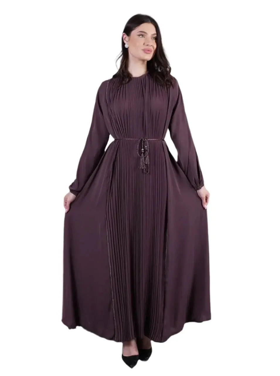 Palestinian Elegance pleated abaya dress in deep purple with long sleeves and waist tie belt