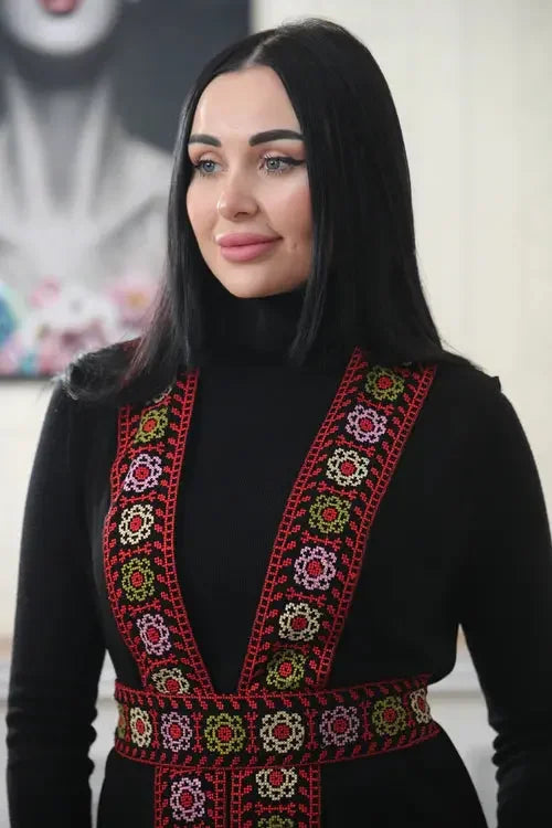 Vibrant Embroidery: Stylish Chiffon Vest for the Modern Woman Palestinian Elegance