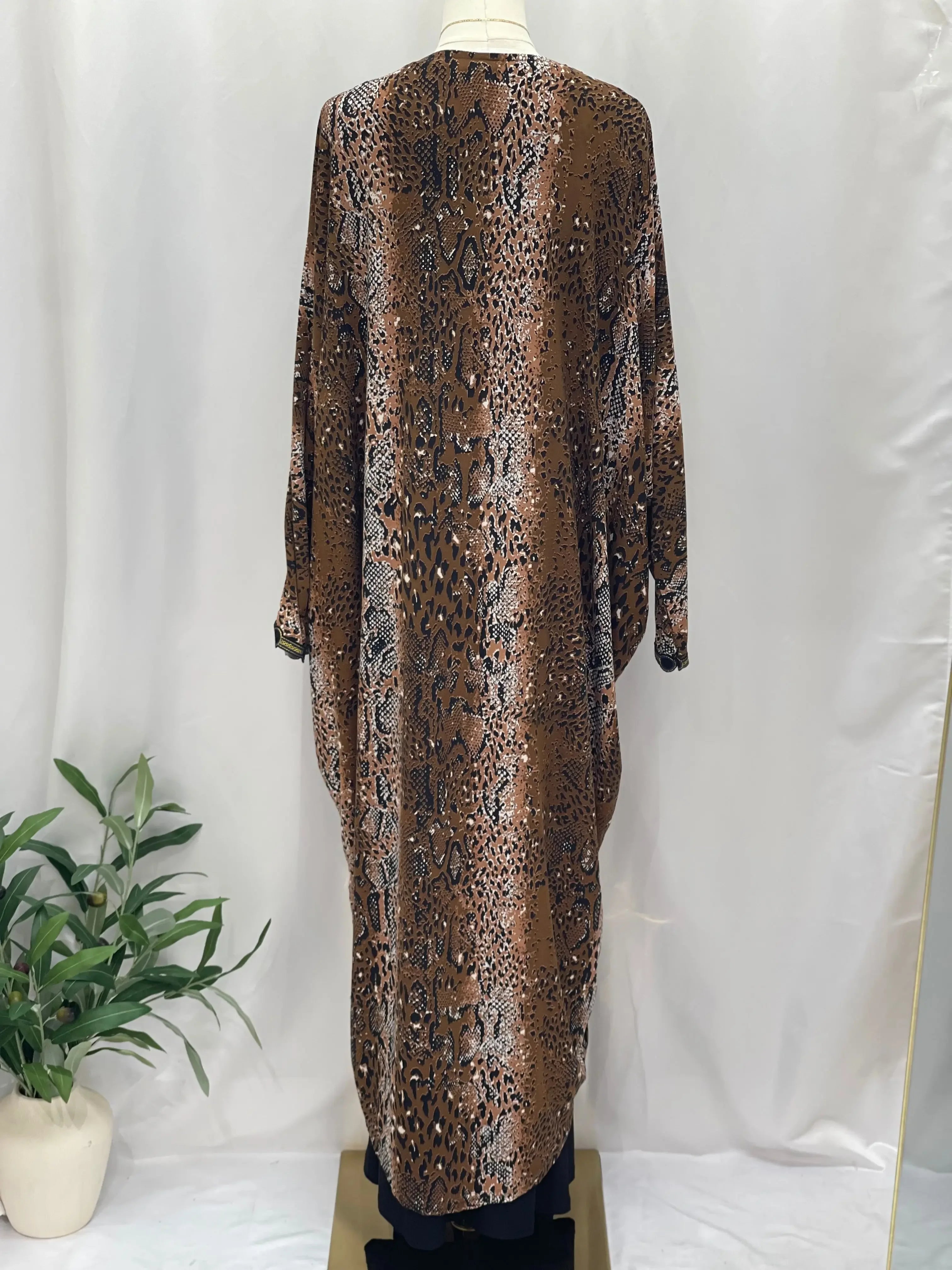 Timeless Elegance: Jomana Cardigan Palestinian Elegance