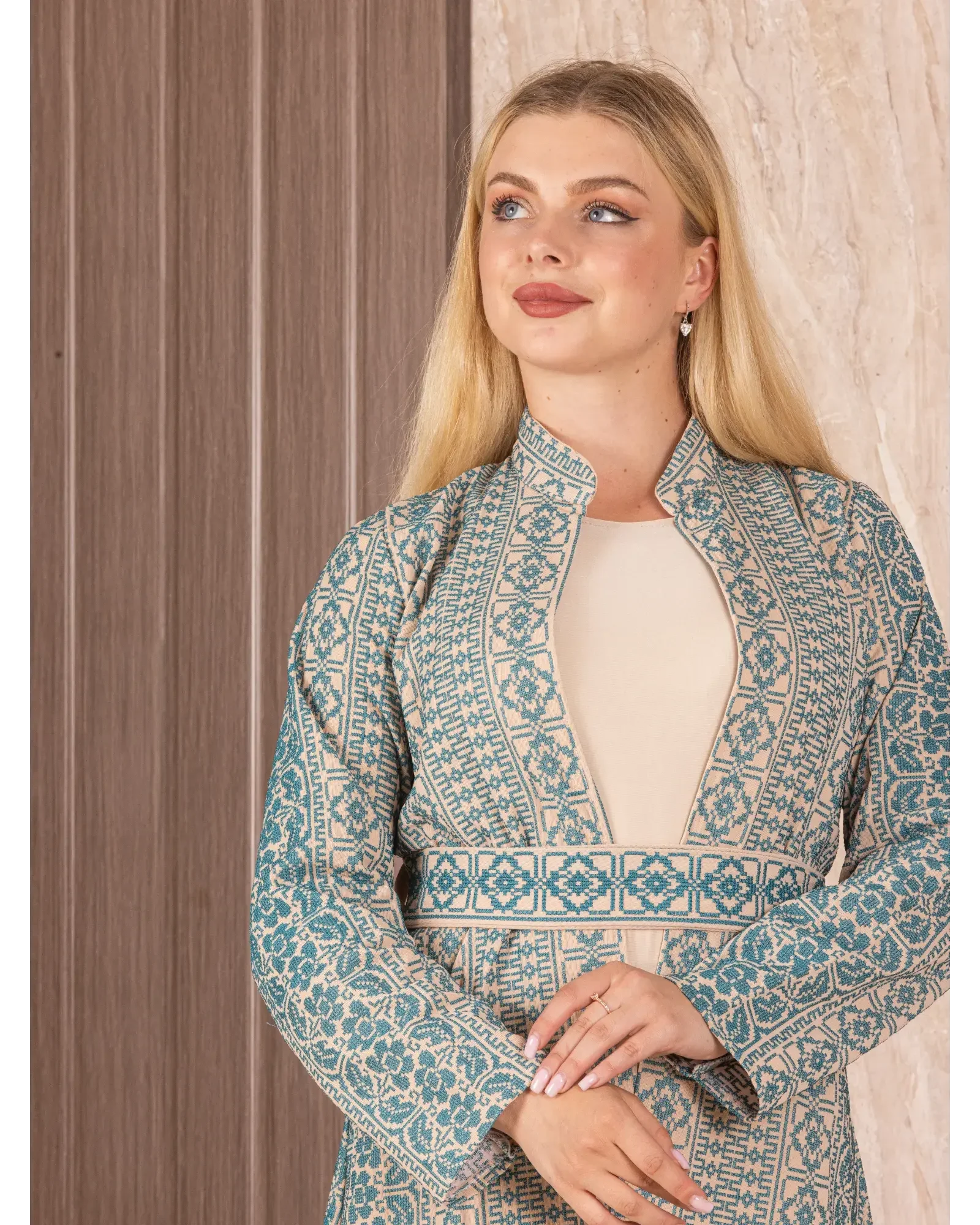 Embroidered Cardigan: Elegance and Timeless Craftsmanship Palestinian Elegance