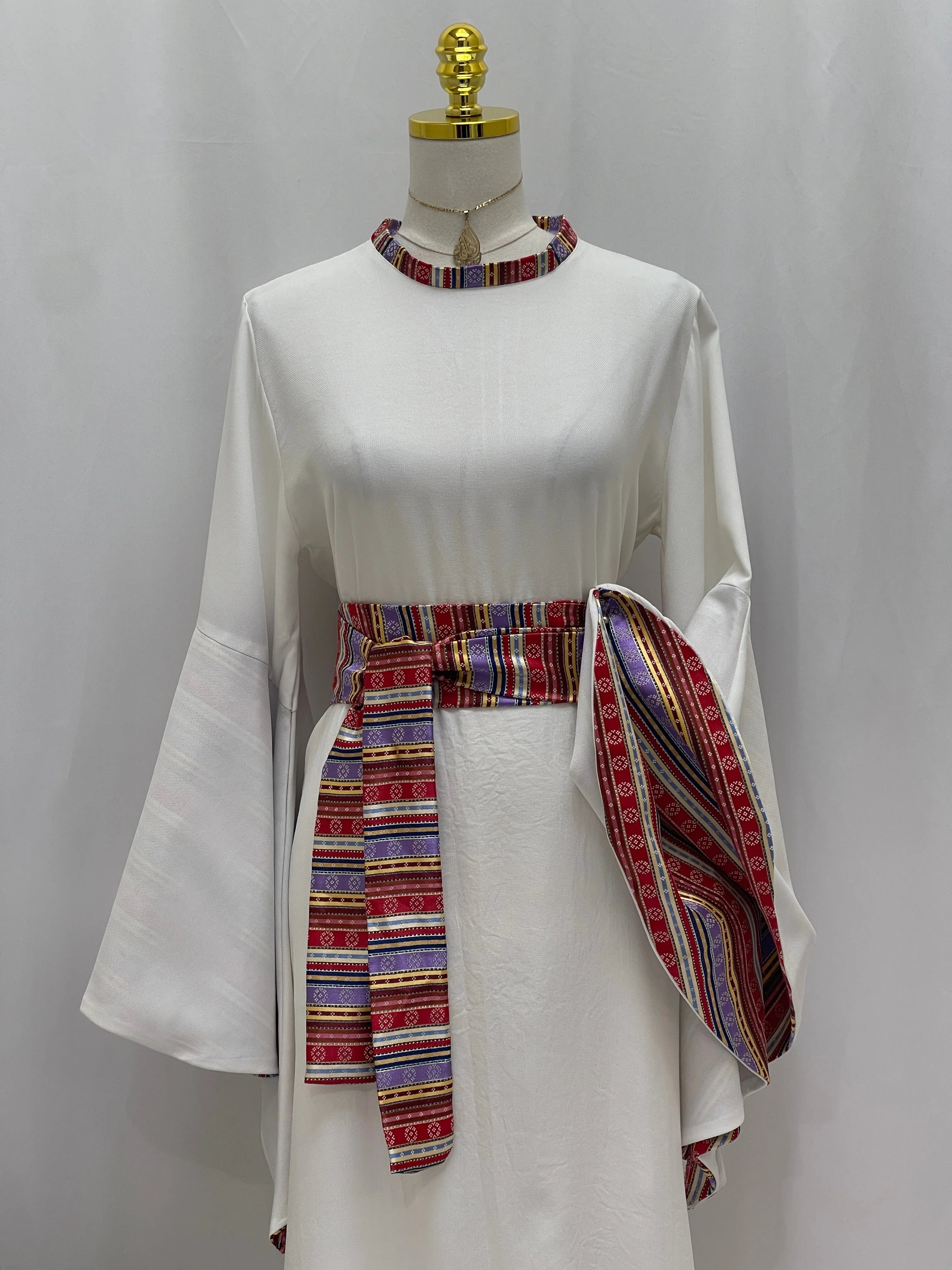 Al-Mais Thobe: A Perfect Choice For Everyday Wear or Special Occasions - Palestinian Elegance